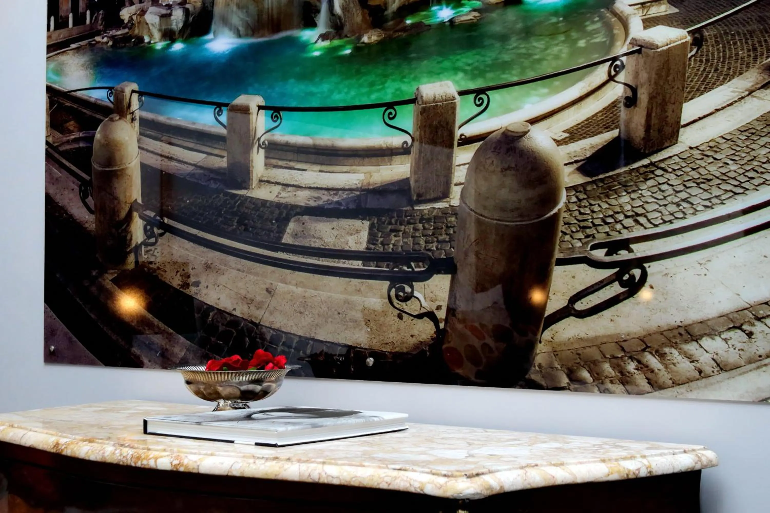 Decorative detail in Sistina Twentythree luxury rooms