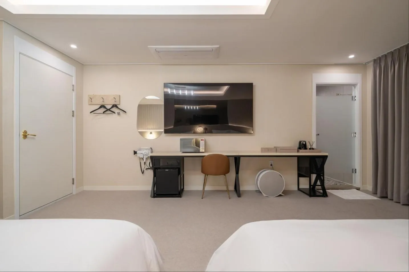 Bed in DK Airport Hotel