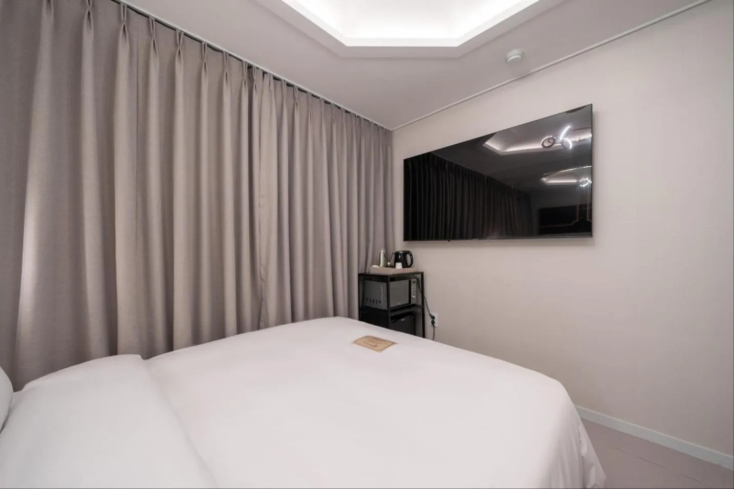 Bed in DK Airport Hotel