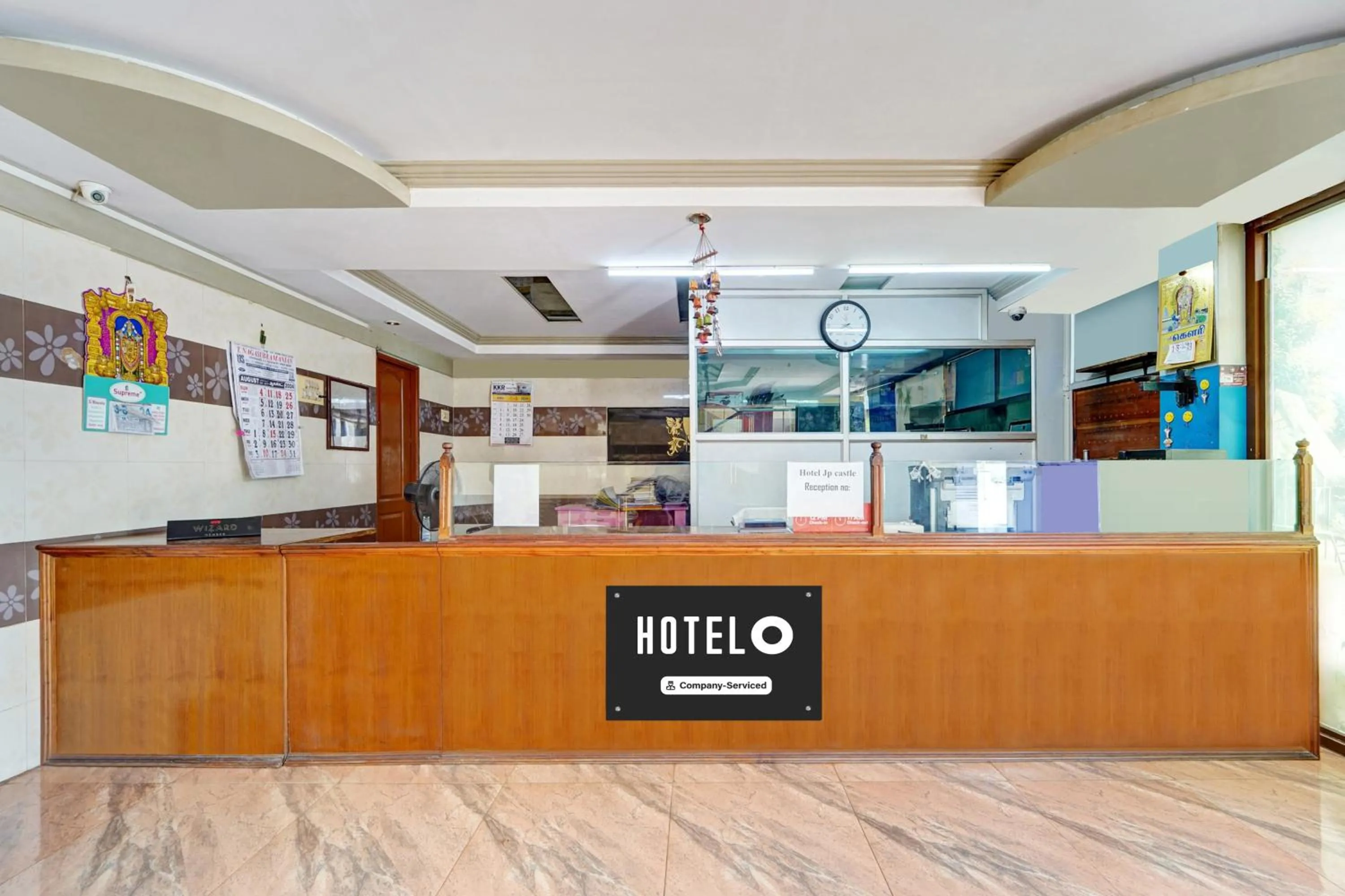 Lobby or reception in Super Hotel O Tiruppur Near Railway station