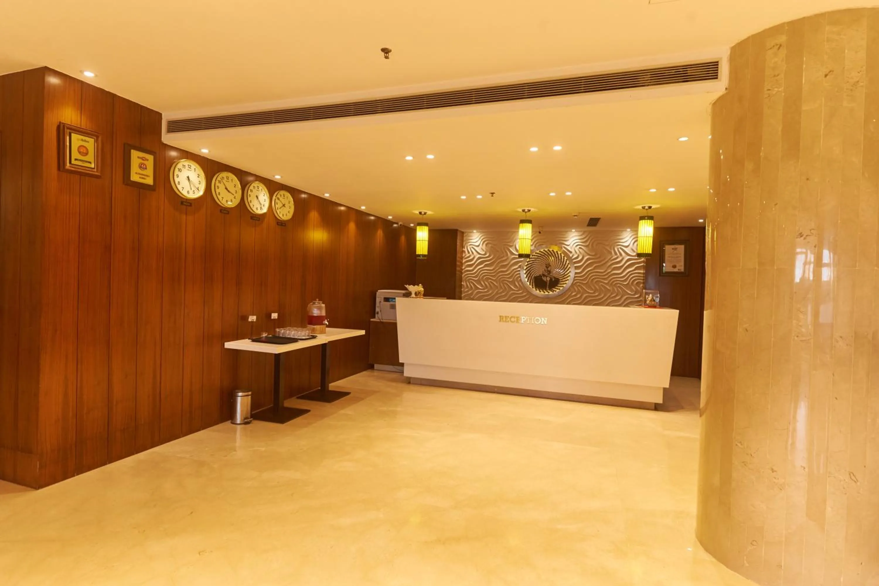 Lobby or reception in Tania President Inn