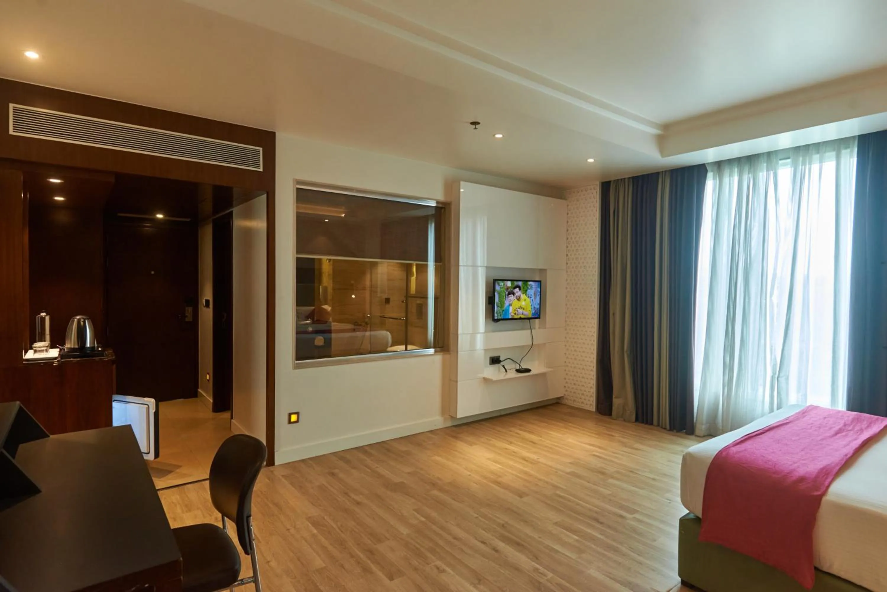 Bed in Tania President Inn