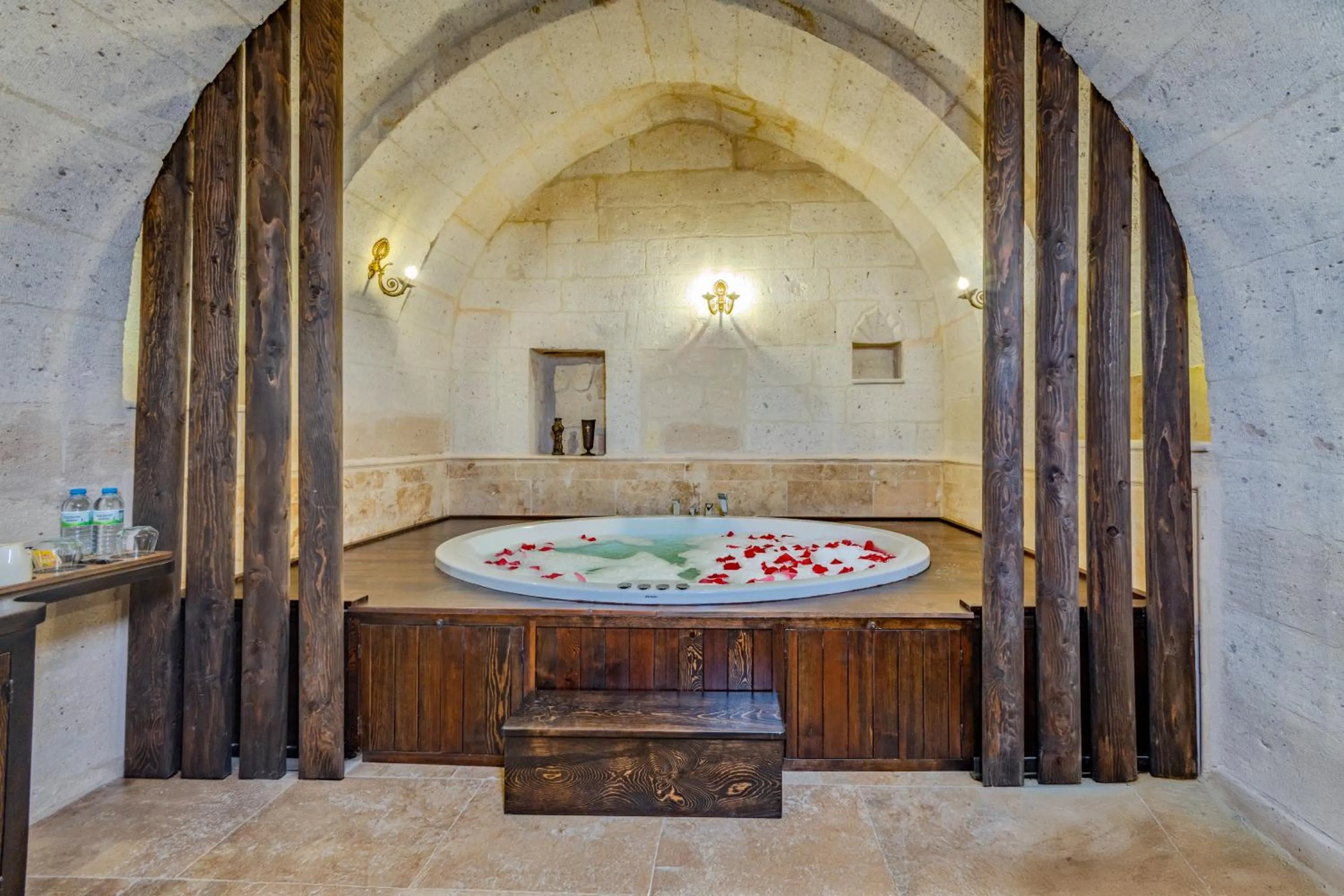 Hot Tub in Castellum Cave Cappadocia