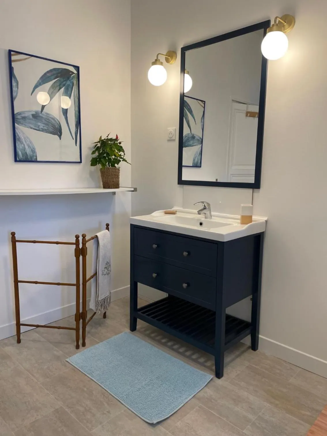 Bathroom in Château Cornillon