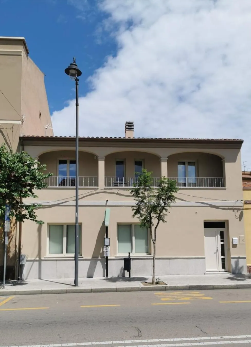 Property building in Affittacamere Alisso