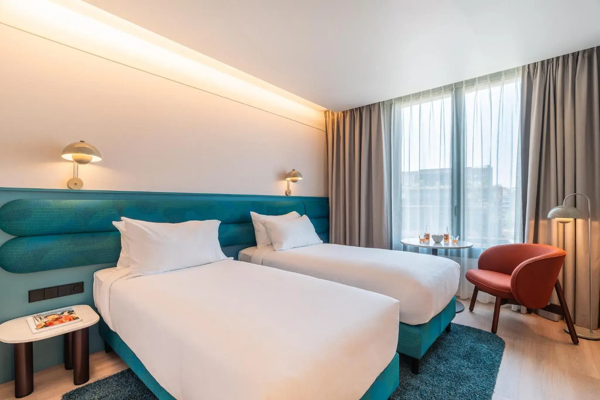 Photo of the whole room, Bed in The Social Hub Amsterdam City Photo of the whole room, Bed in The Social Hub Amsterdam City