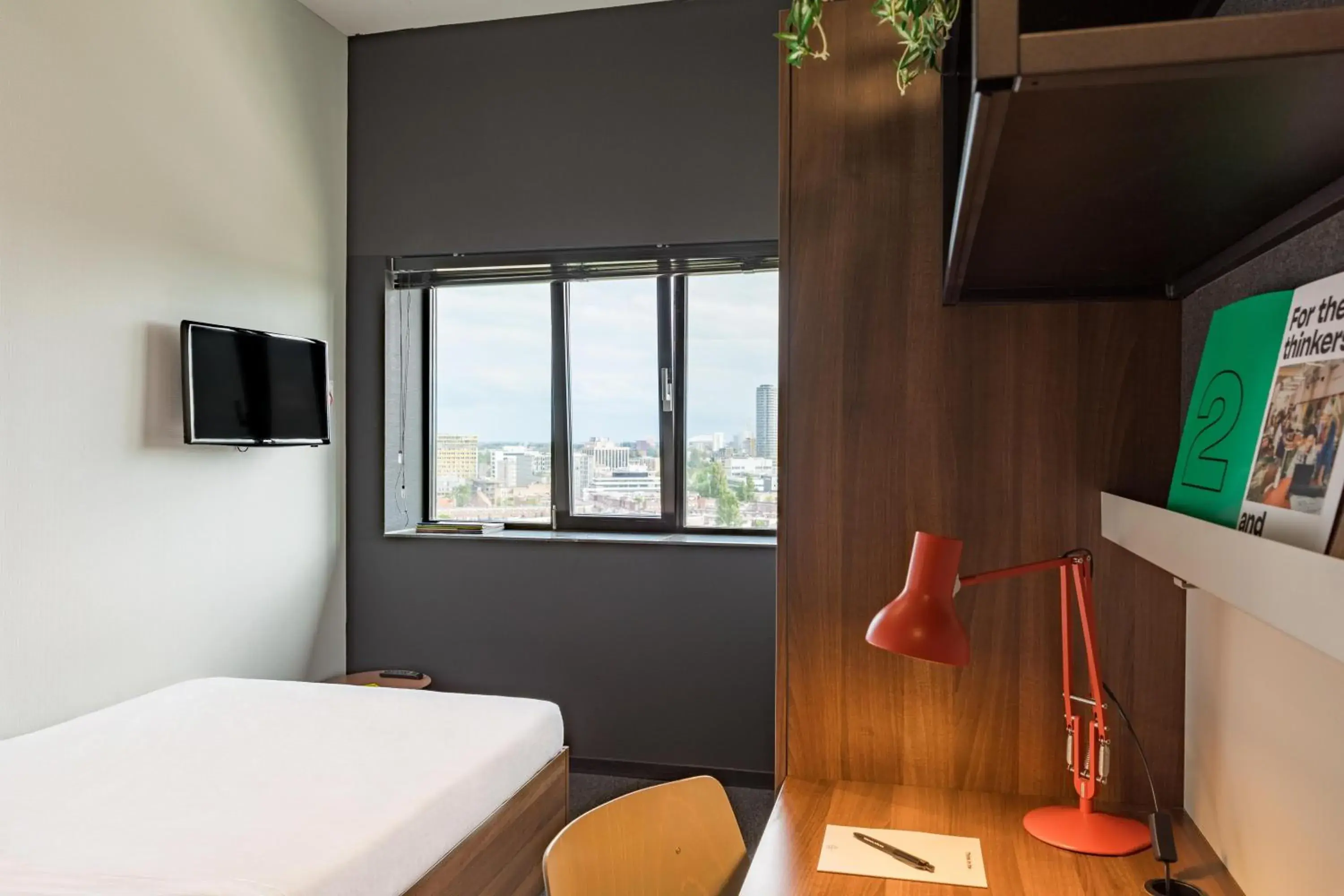 Photo of the whole room, Bed in The Social Hub Amsterdam City Photo of the whole room, Bed in The Social Hub Amsterdam City