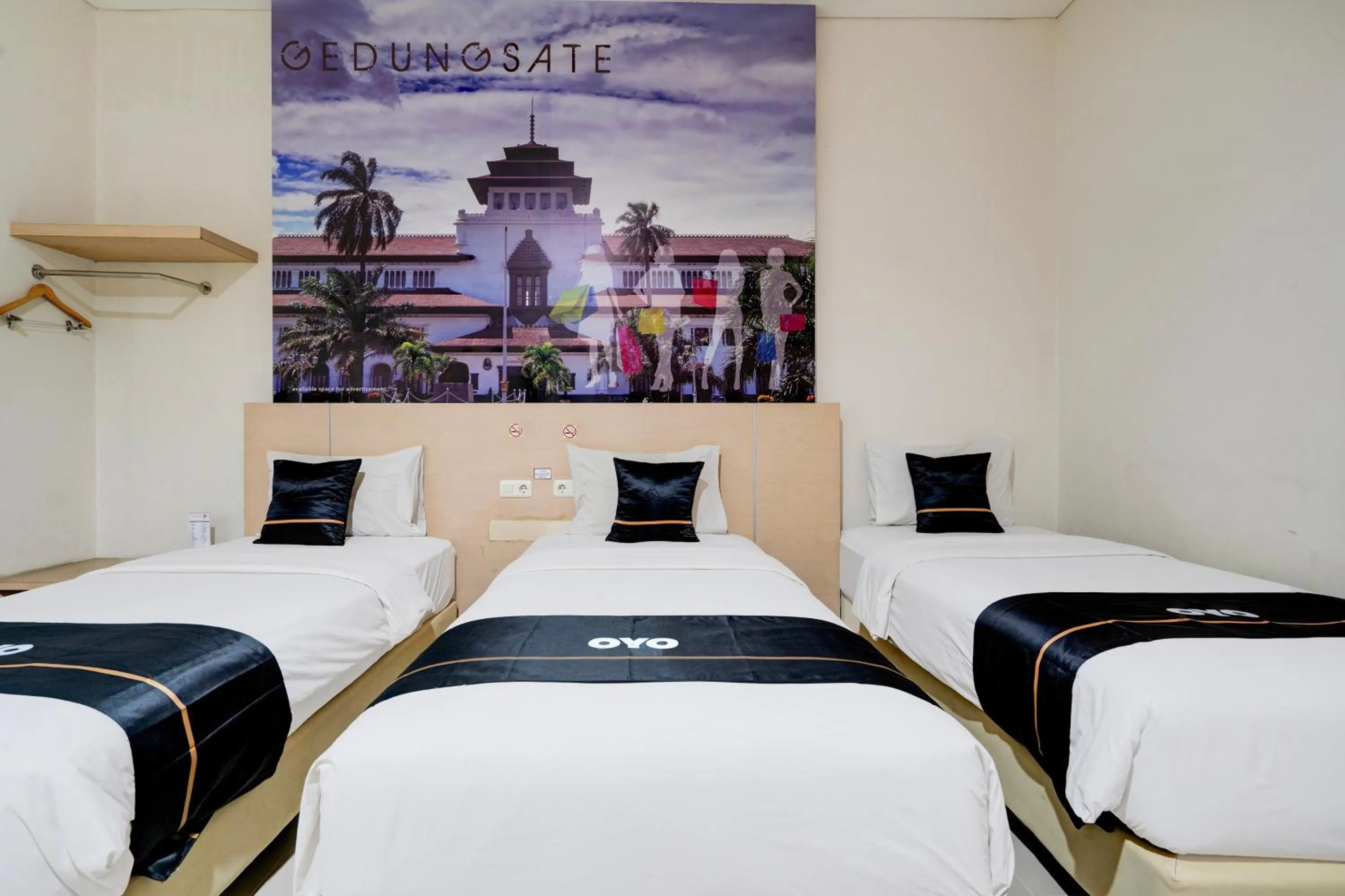 Bed in Dancenter Promenade Near Cihampelas Walk
