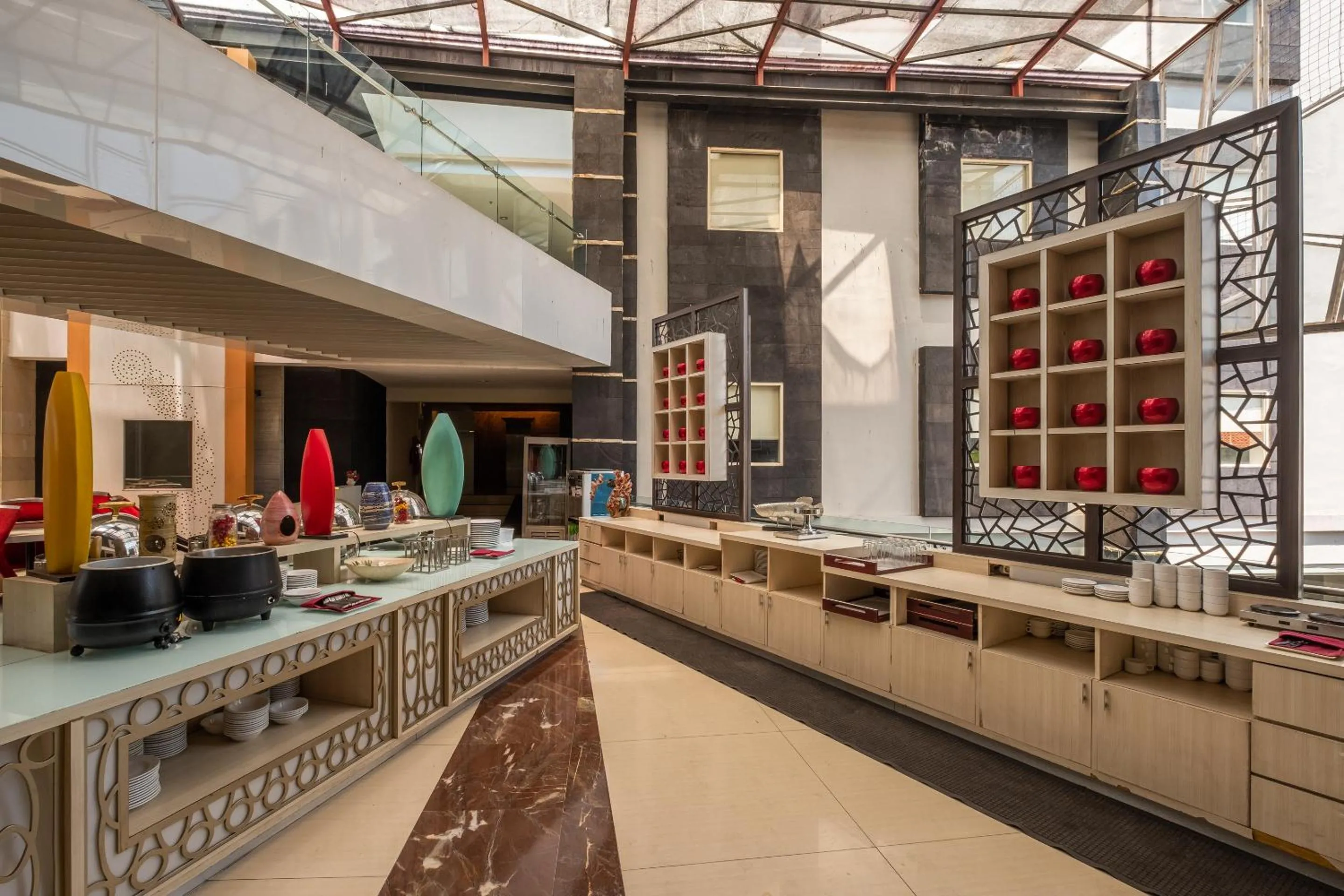 Restaurant/places to eat in Dancenter Promenade Near Cihampelas Walk