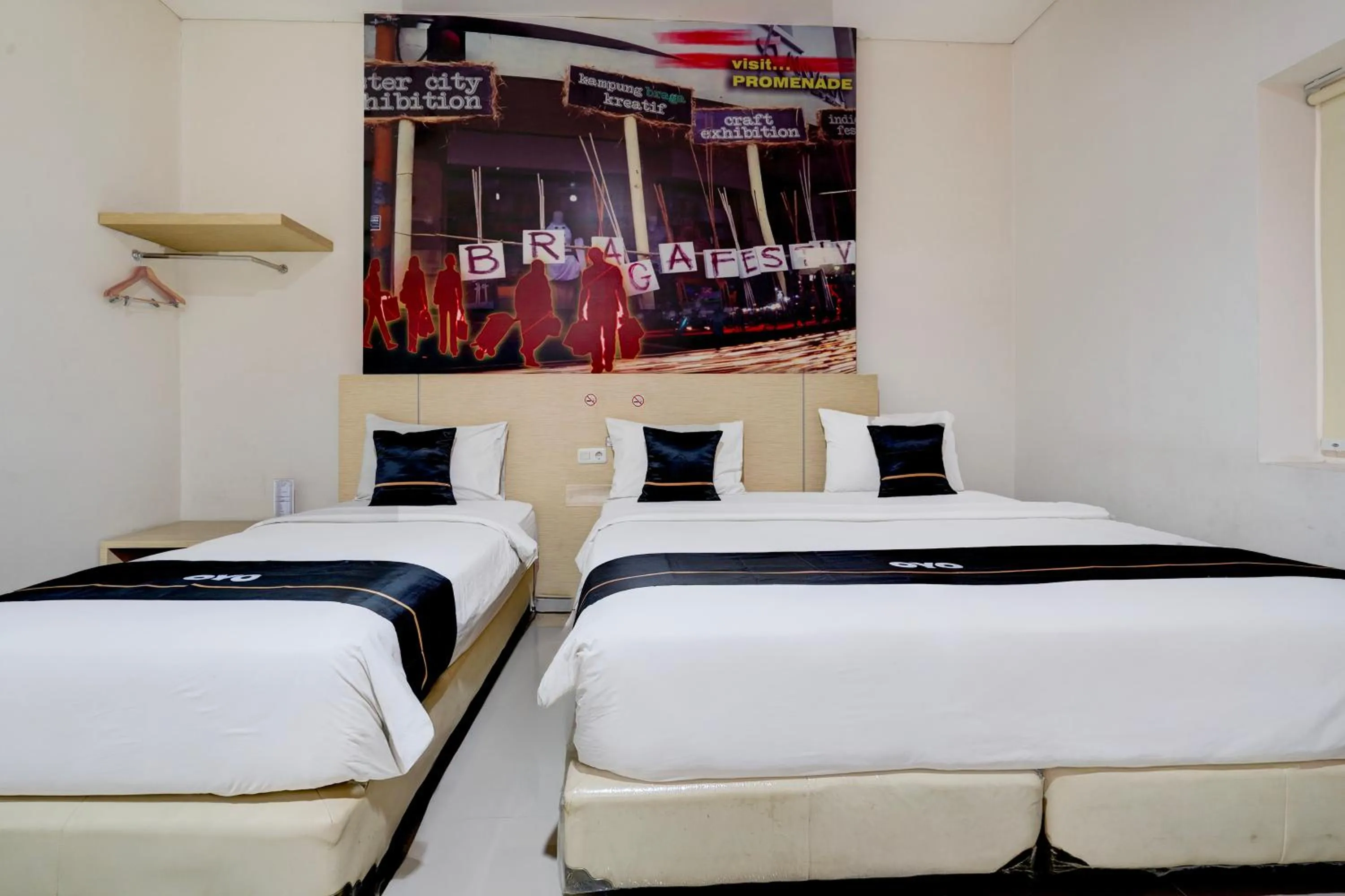 Bed in Dancenter Promenade Near Cihampelas Walk