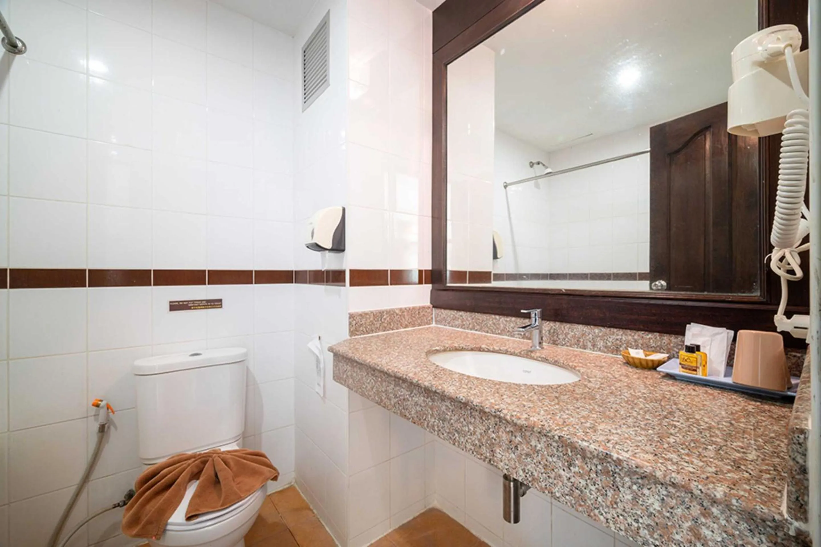 Bathroom in Dancenter Luxury Underwater World Pattaya