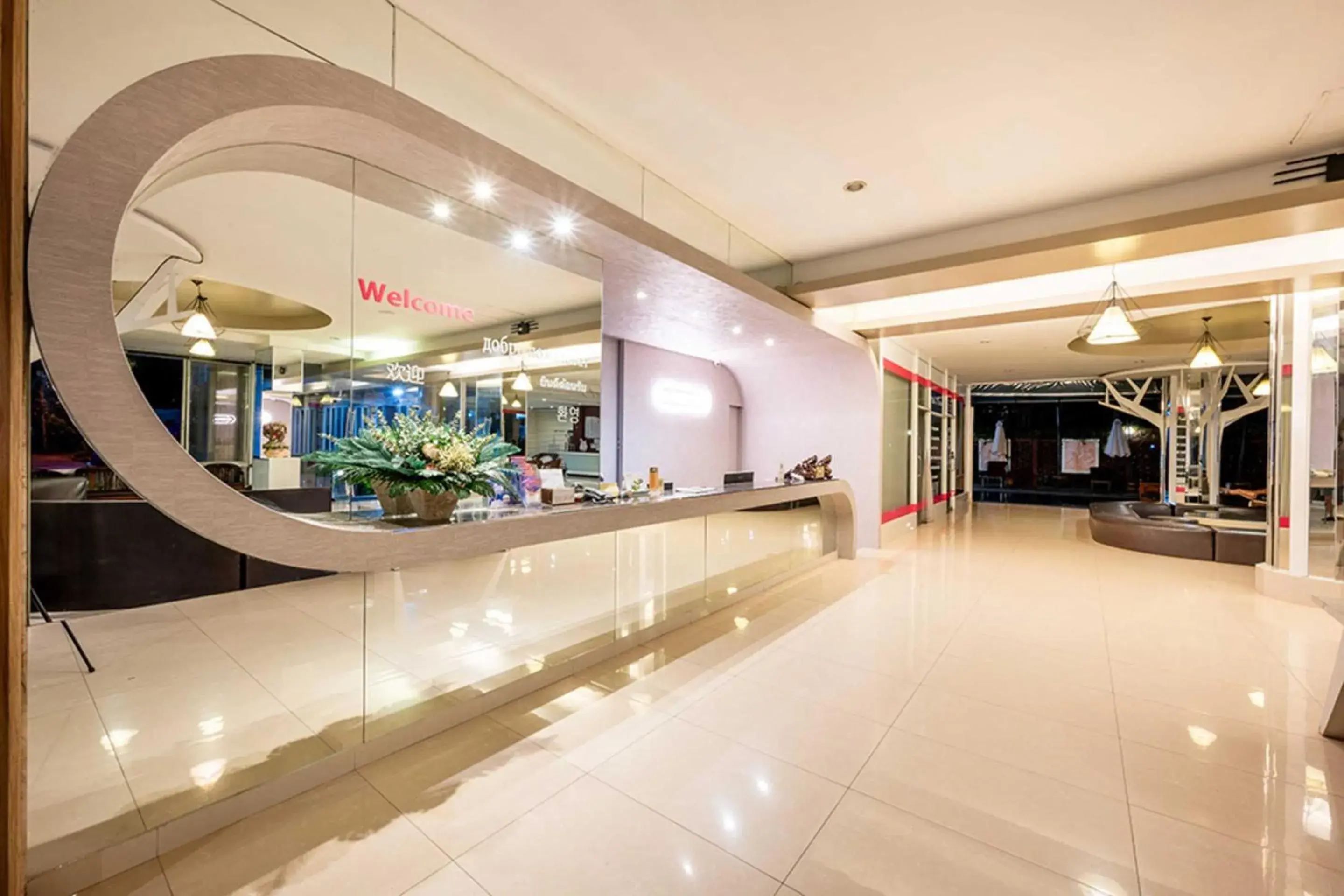 Lobby or reception in Dancenter Luxury Underwater World Pattaya Lobby or reception in Dancenter Luxury Underwater World Pattaya