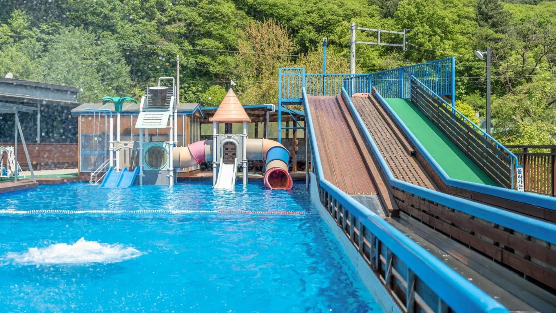 Property building in Namyangju Cozy Hill Spa Pension