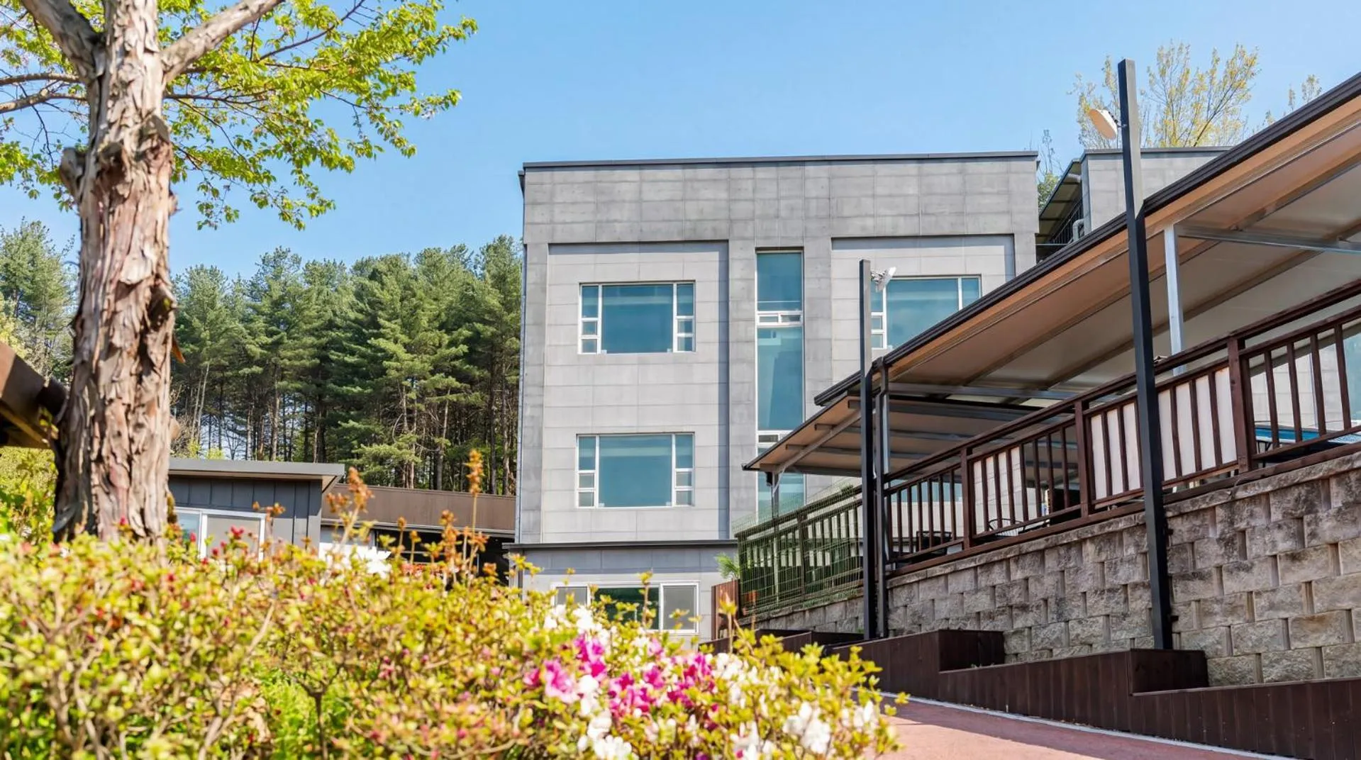 Property building in Namyangju Cozy Hill Spa Pension