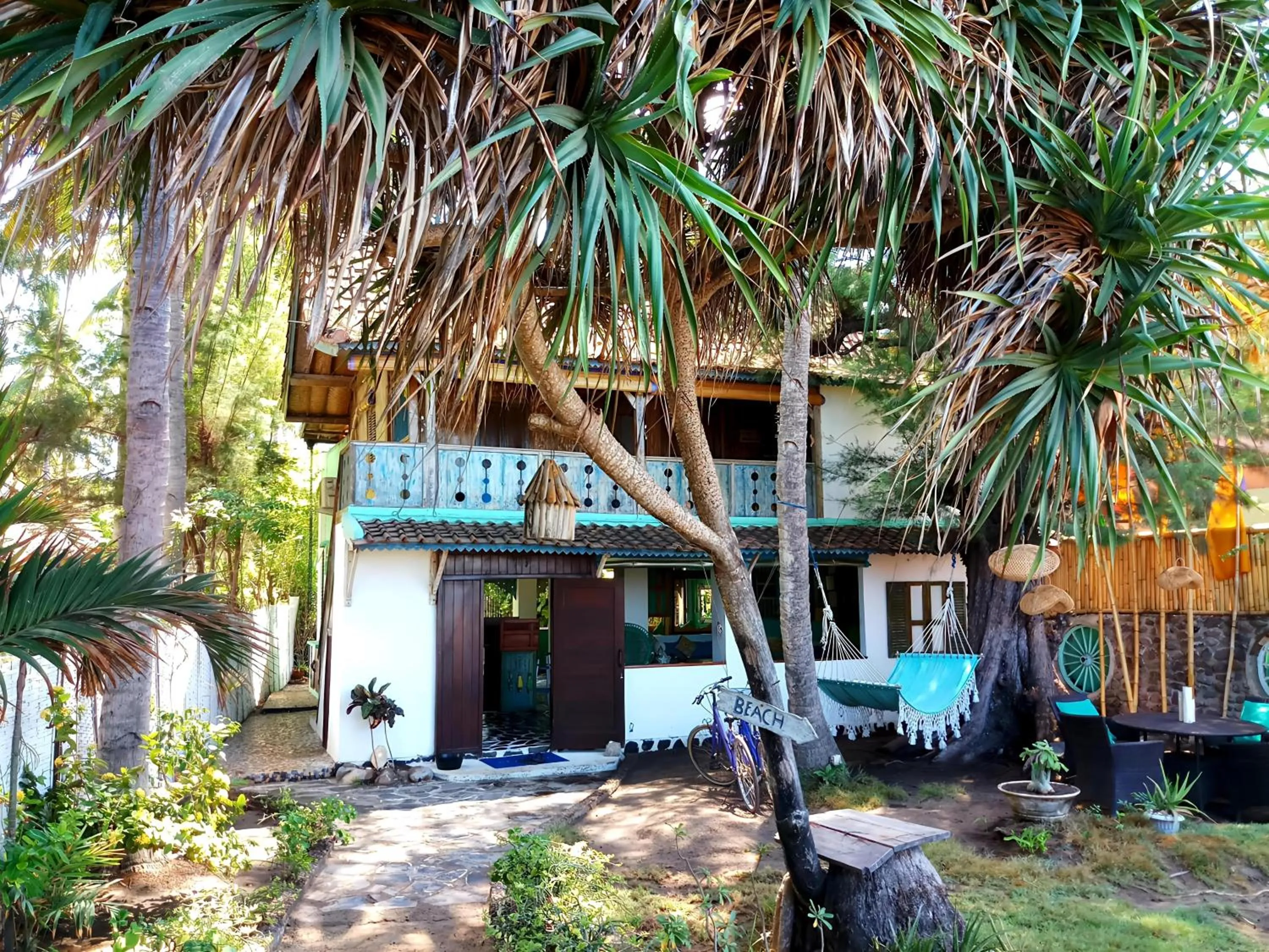Three-Bedroom House in Kai's Beachfront Villa