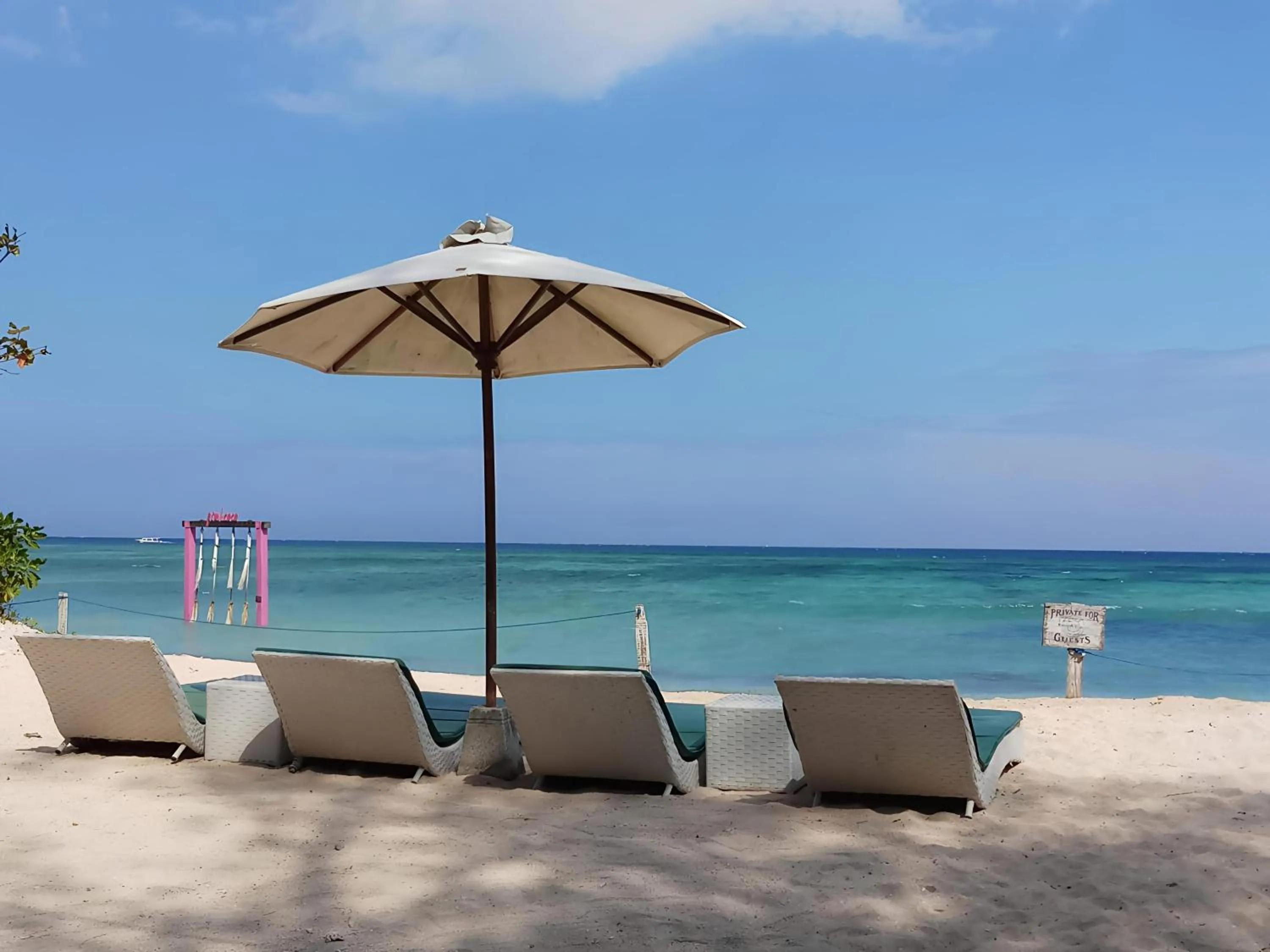 Kai's Beachfront Villa