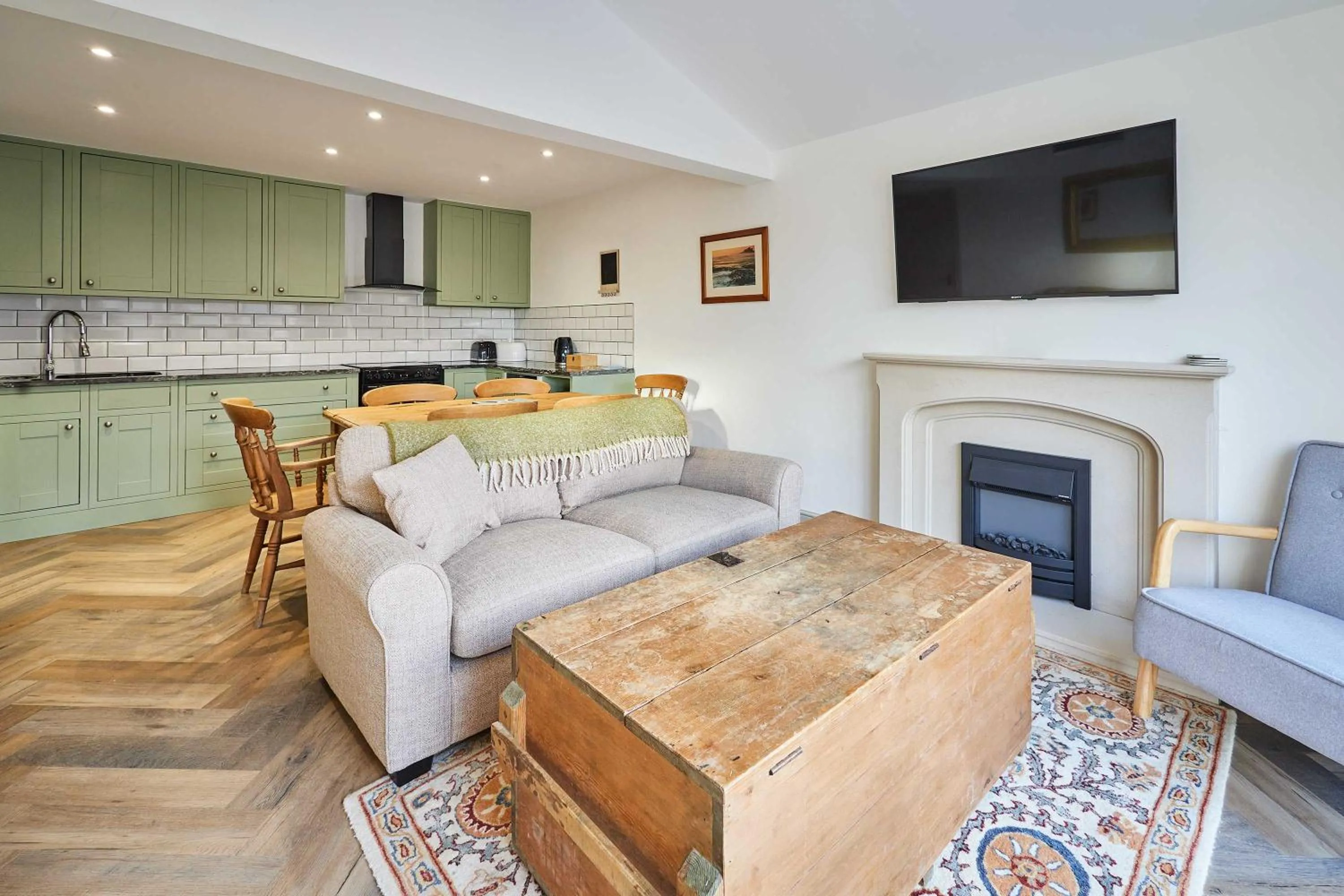 Host & Stay - Middle Cottage