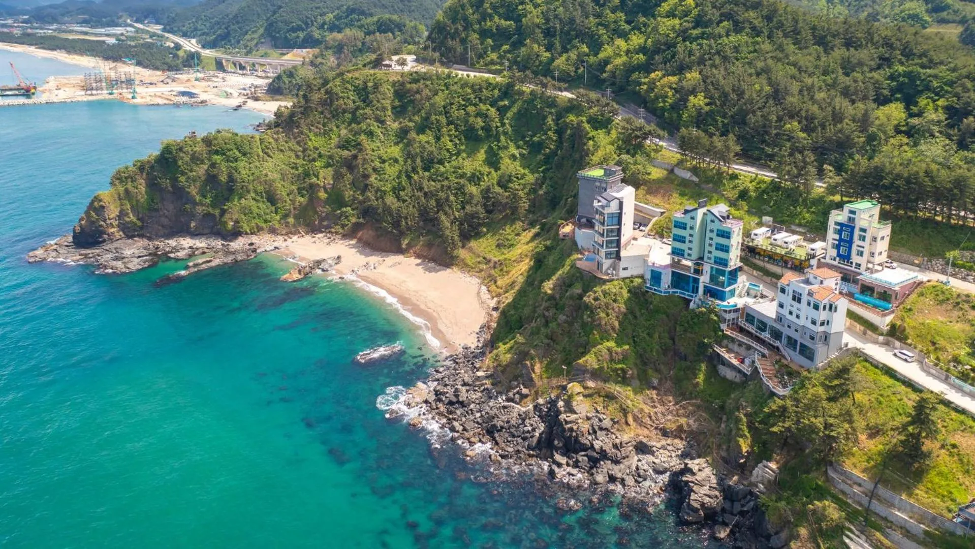 Property building in Samcheok Padosori Pension