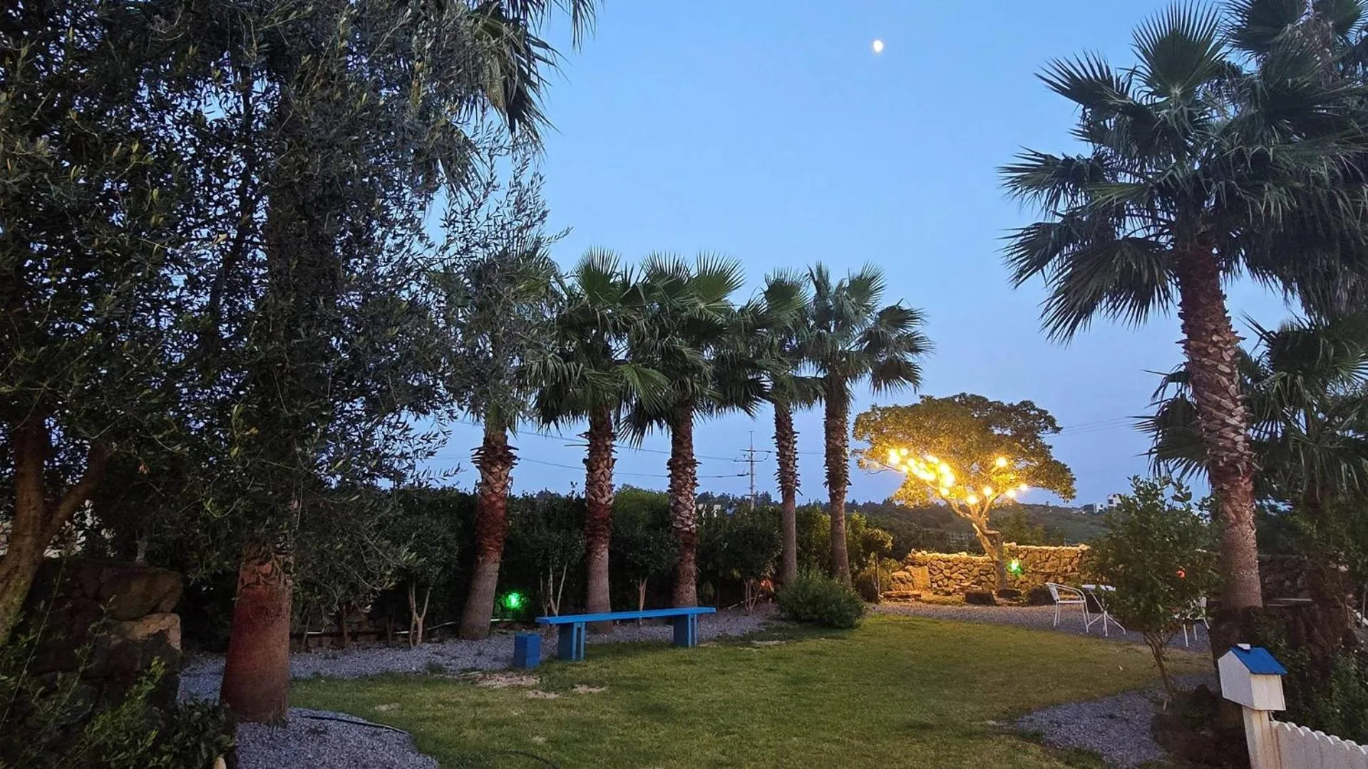 Property building in Seogwipo Dawa Pool Villa Pension