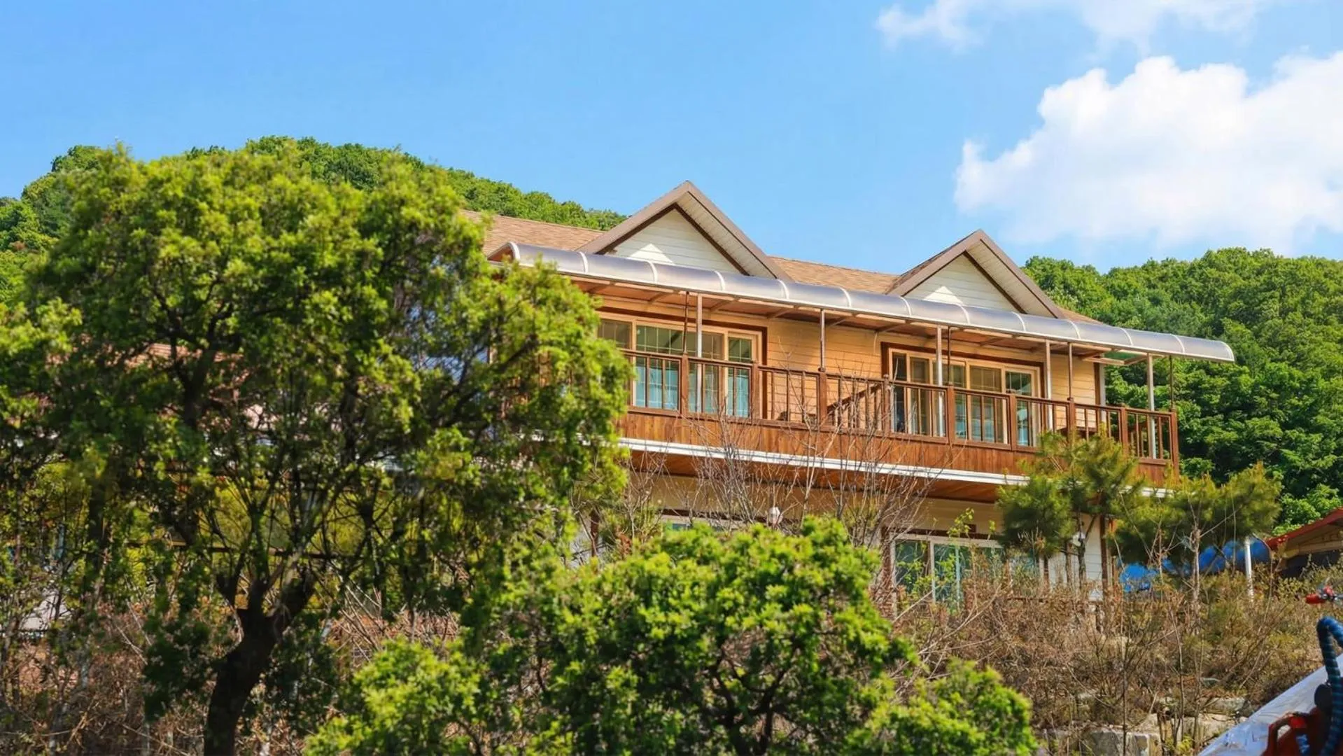 Property building in Hwacheon Turkey Valley