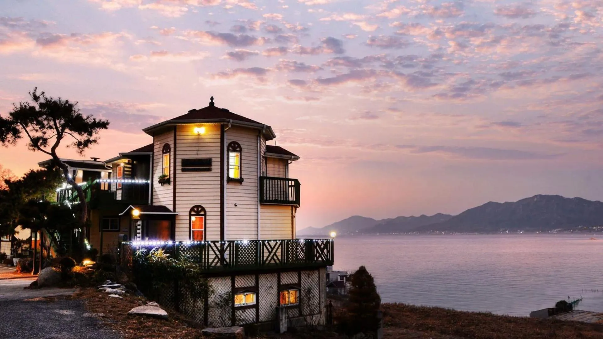 Property building in Ganghwa Bettel Pension