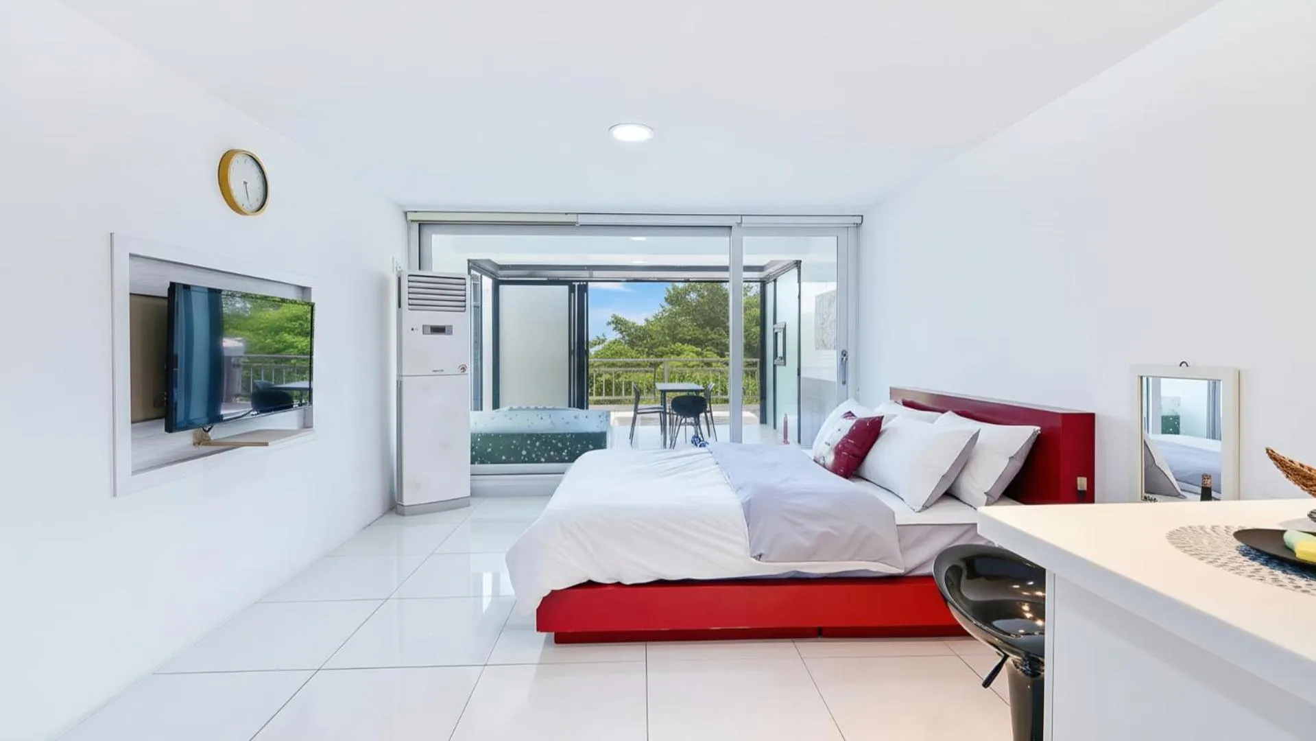 Property building, Bed in Gapyeong Colline Pension