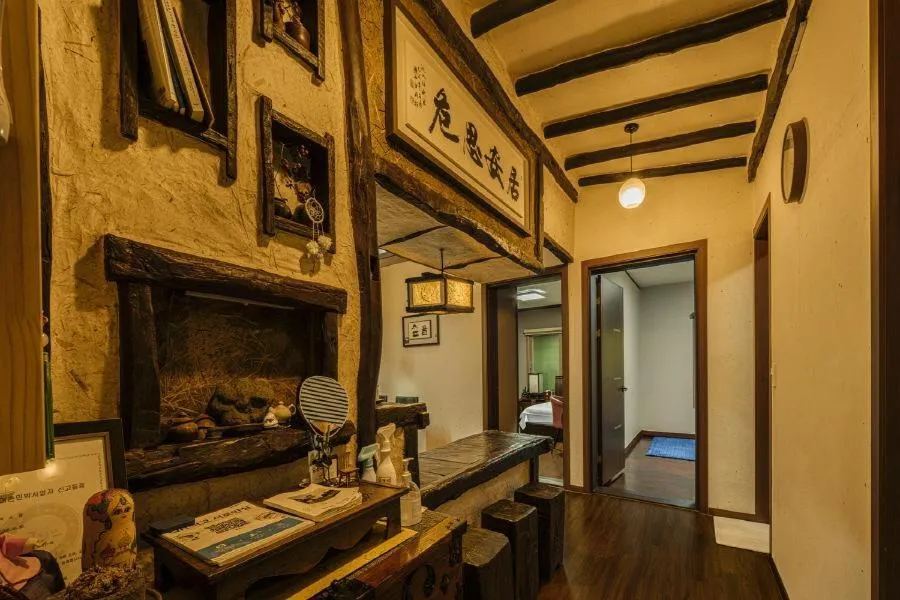 Property building in Jeju Supgol dokchae Pension