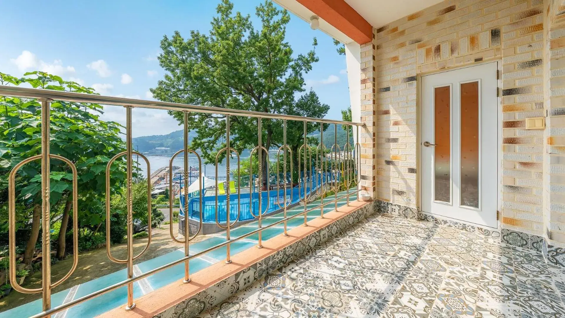 Tongyoung Blue House Spa Pension Tongyoung Blue House Spa Pension