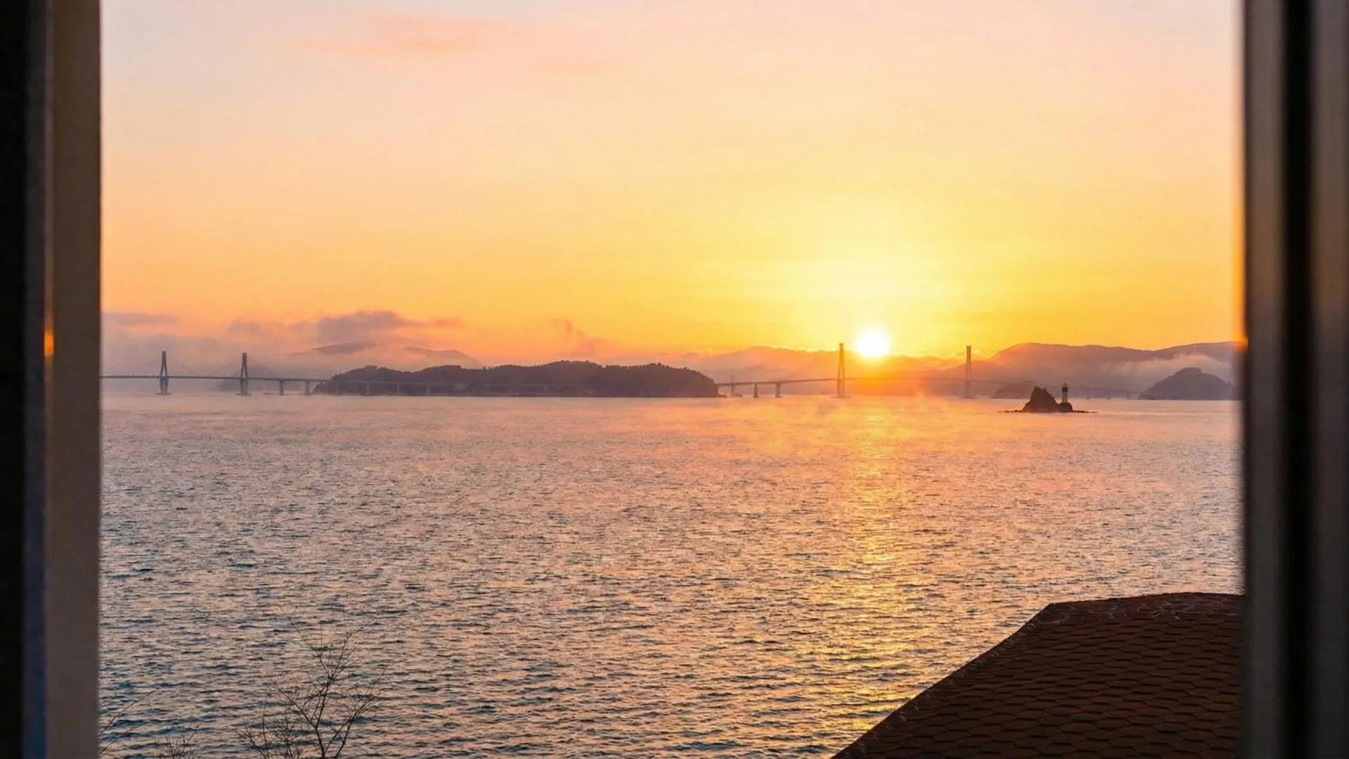 Property building in Geoje Beachwhite Pension