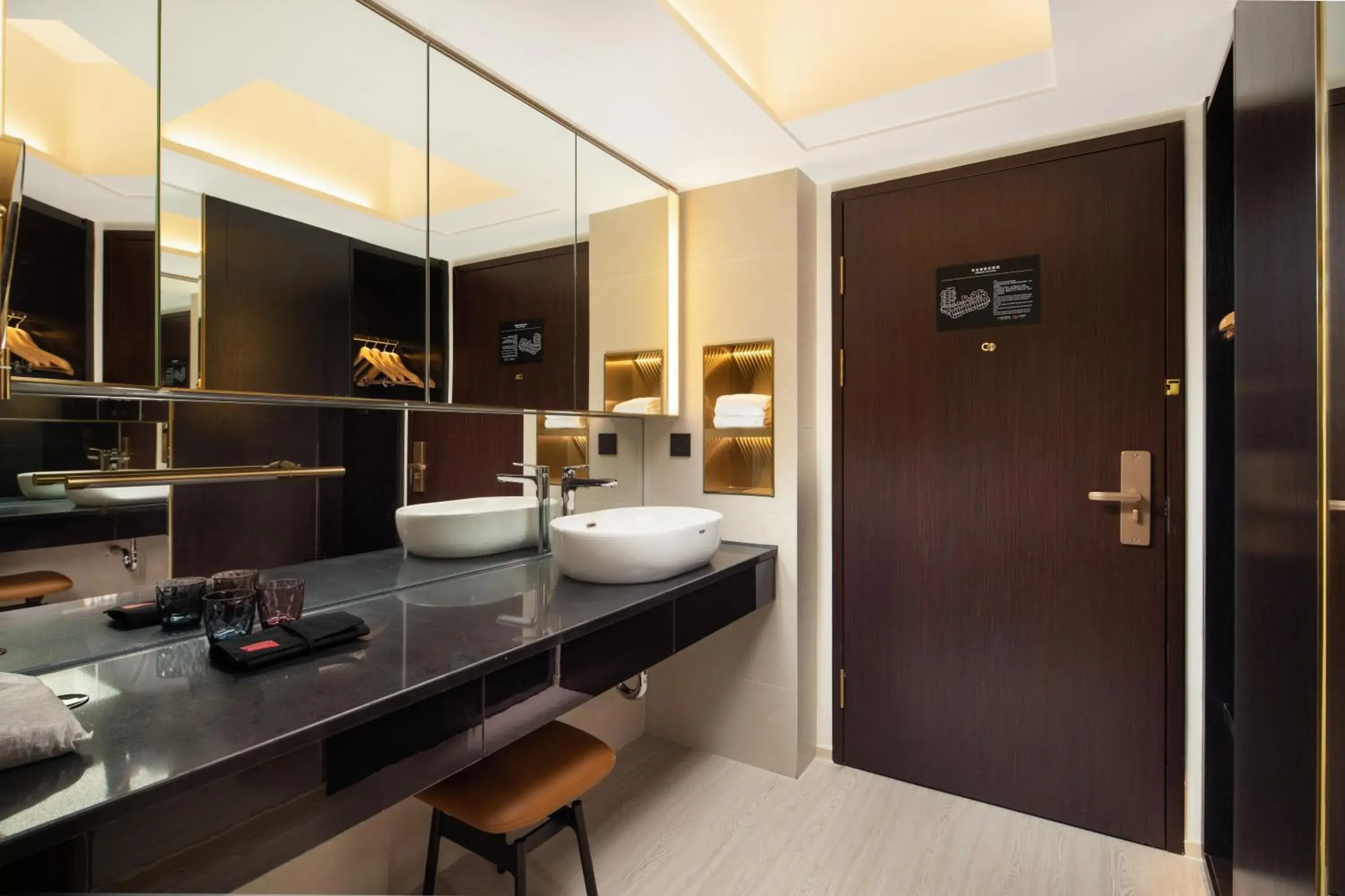 Deluxe Queen Room - single occupancy in CITIGO HOUSE Tianhe Guangzhou Deluxe Queen Room - single occupancy in CITIGO HOUSE Tianhe Guangzhou