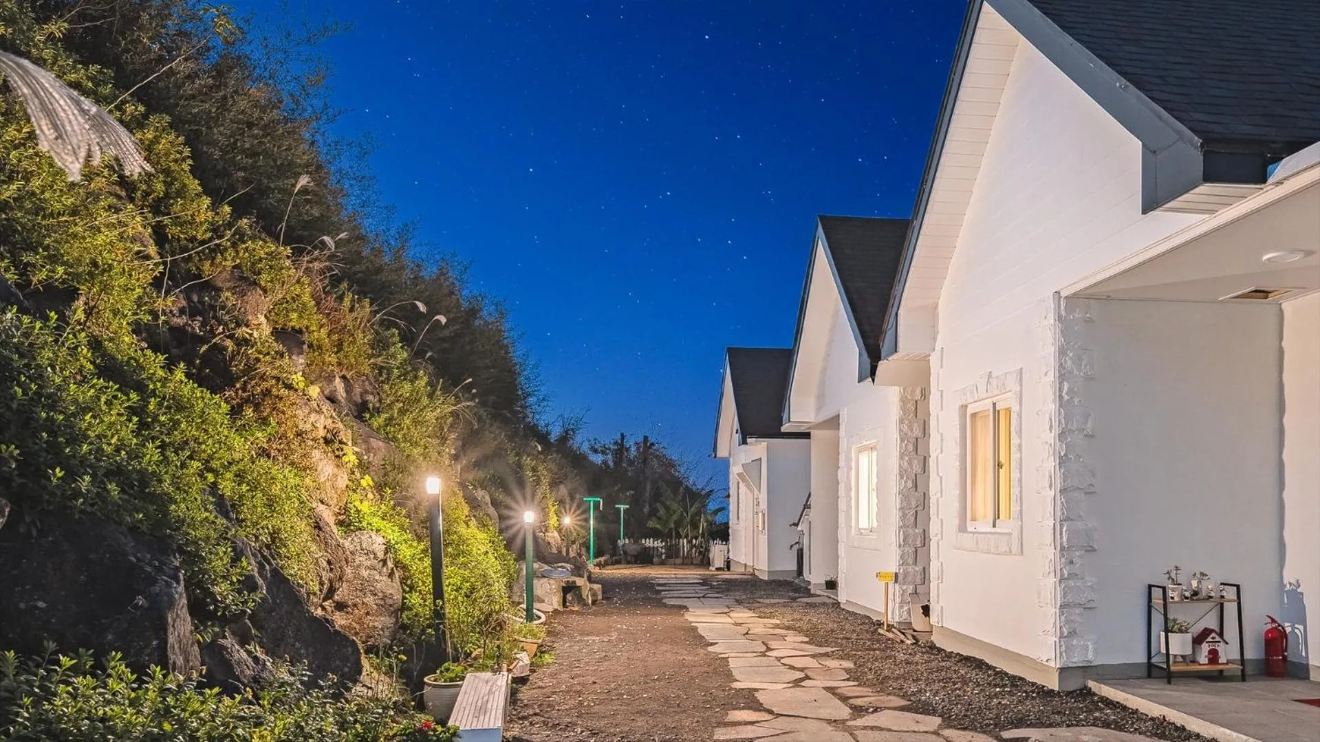 Property building in Jeju Dalbaekstay