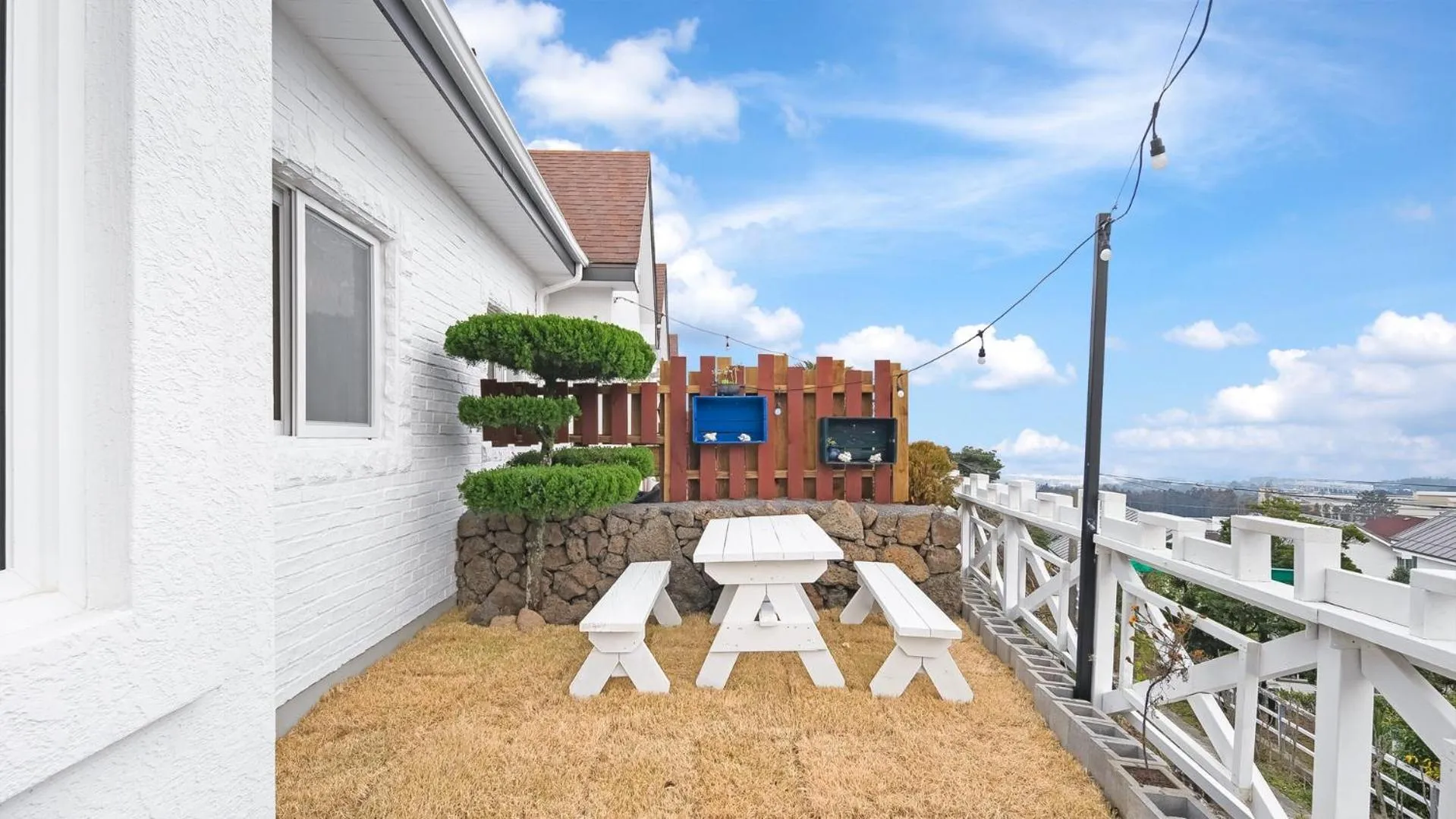 Property building in Jeju Dalbaekstay