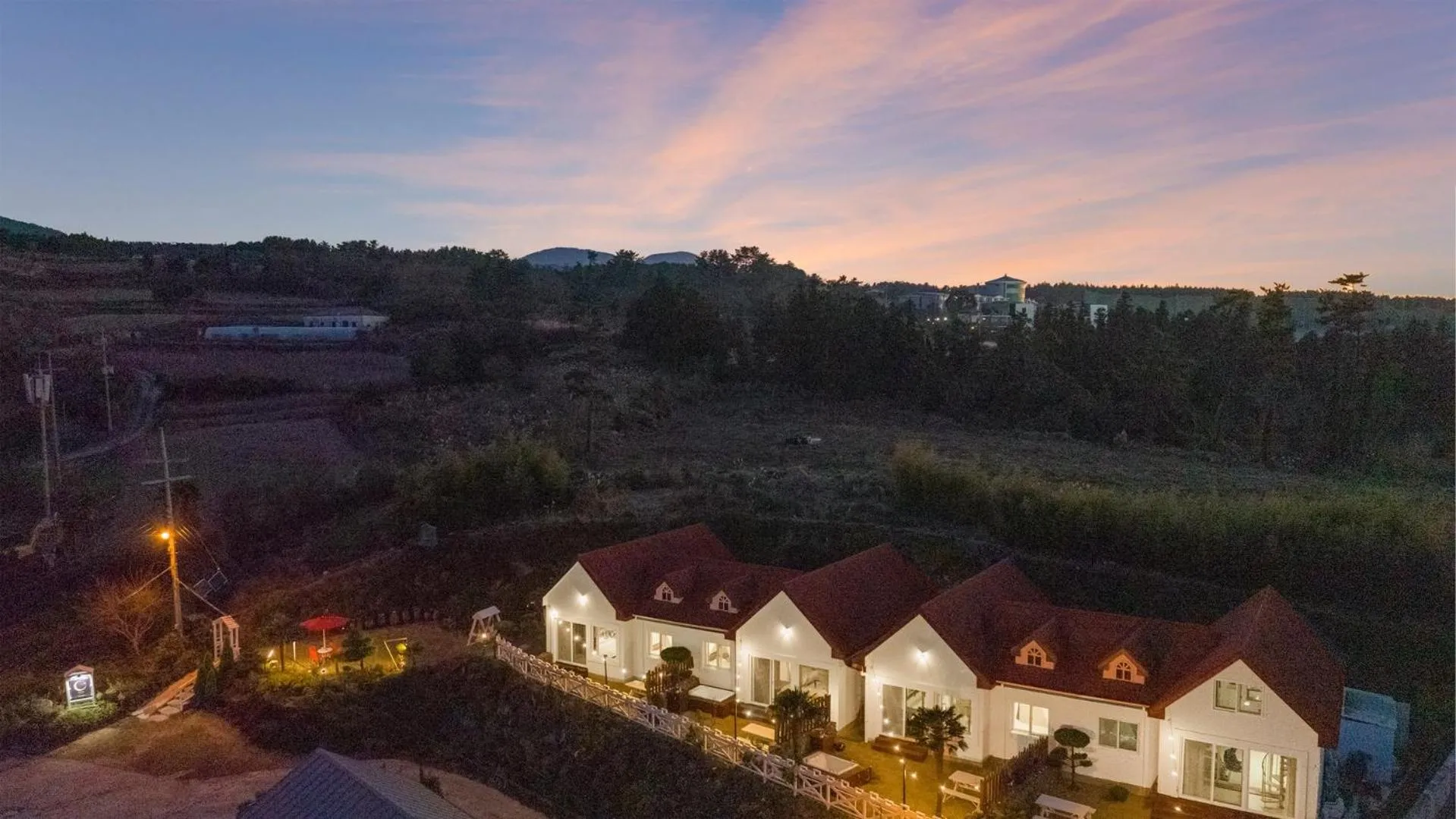 Property building in Jeju Dalbaekstay