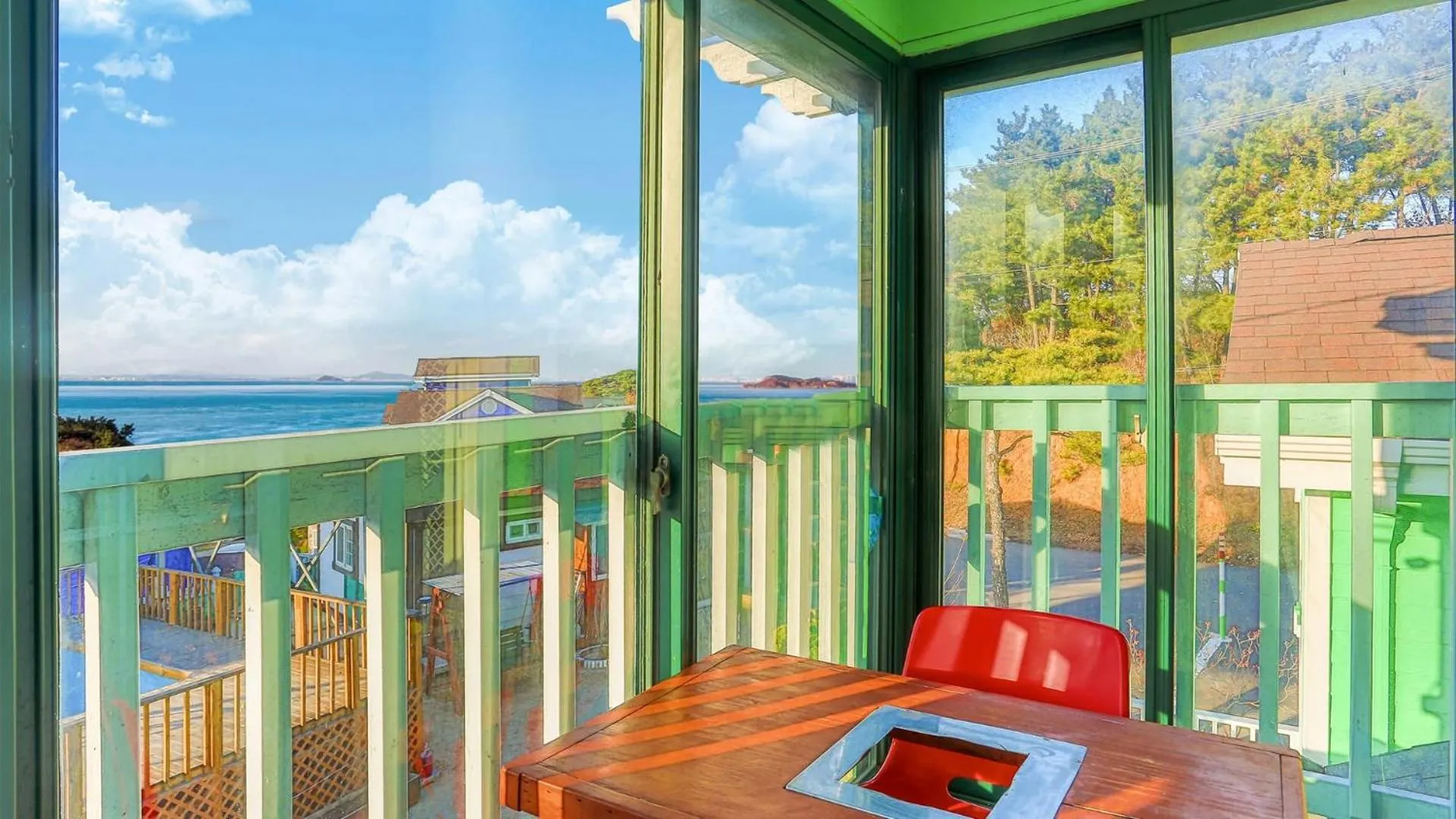 Property building in Youngheungdo Roma Spa Pension