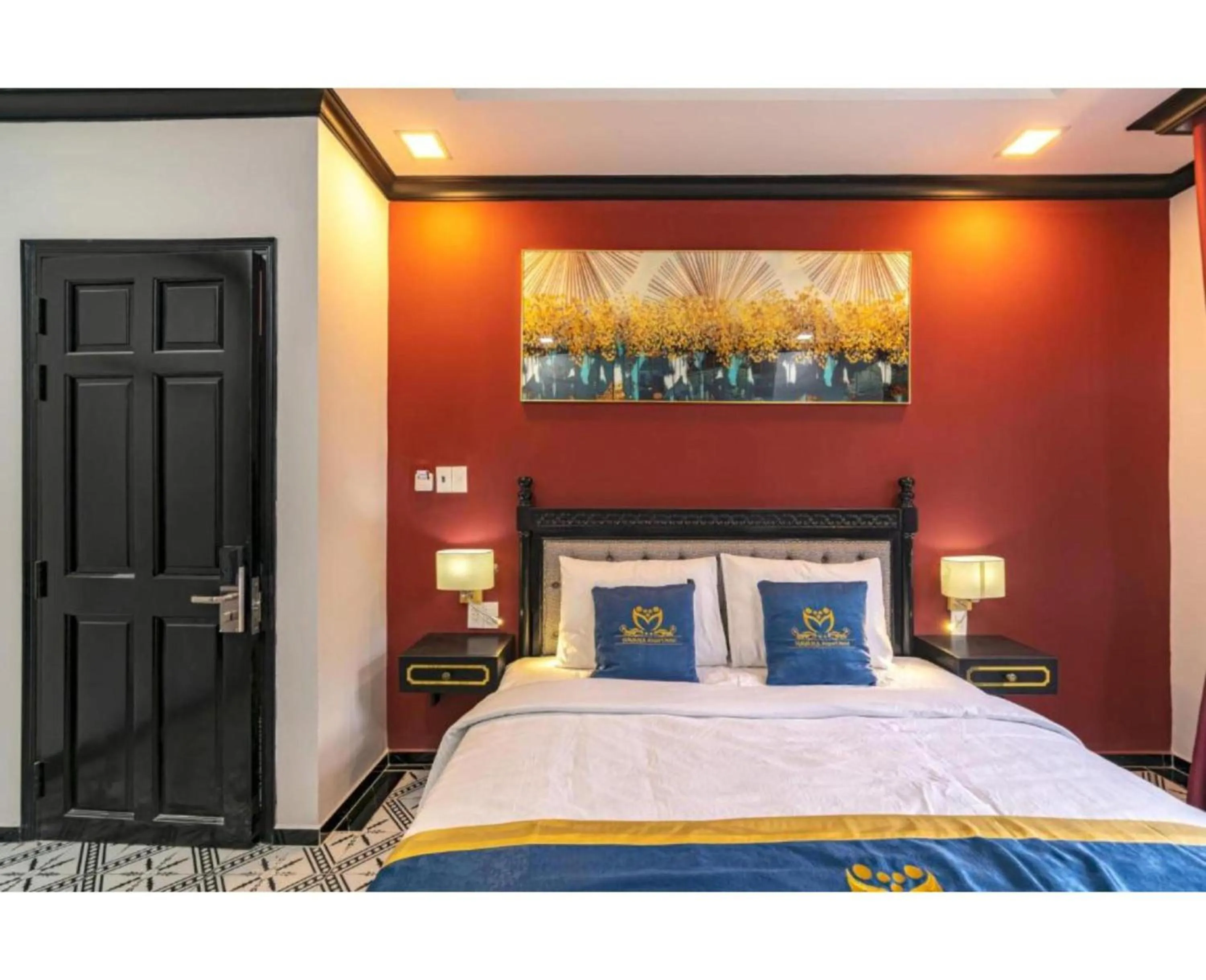 Bedroom, Bed in Dancentre Airport Stays - Vyvy Hotel