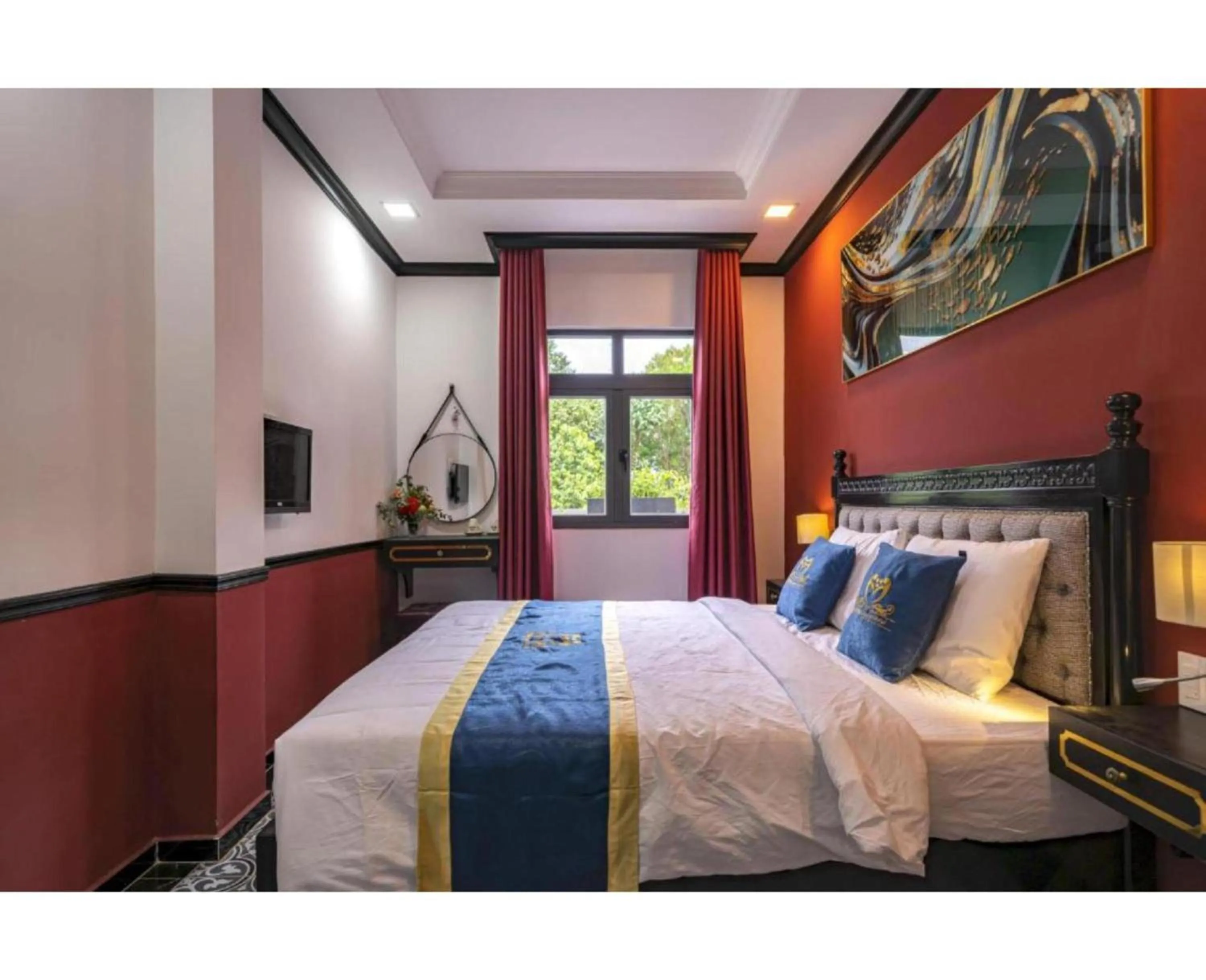 Bedroom, Bed in Dancentre Airport Stays - Vyvy Hotel