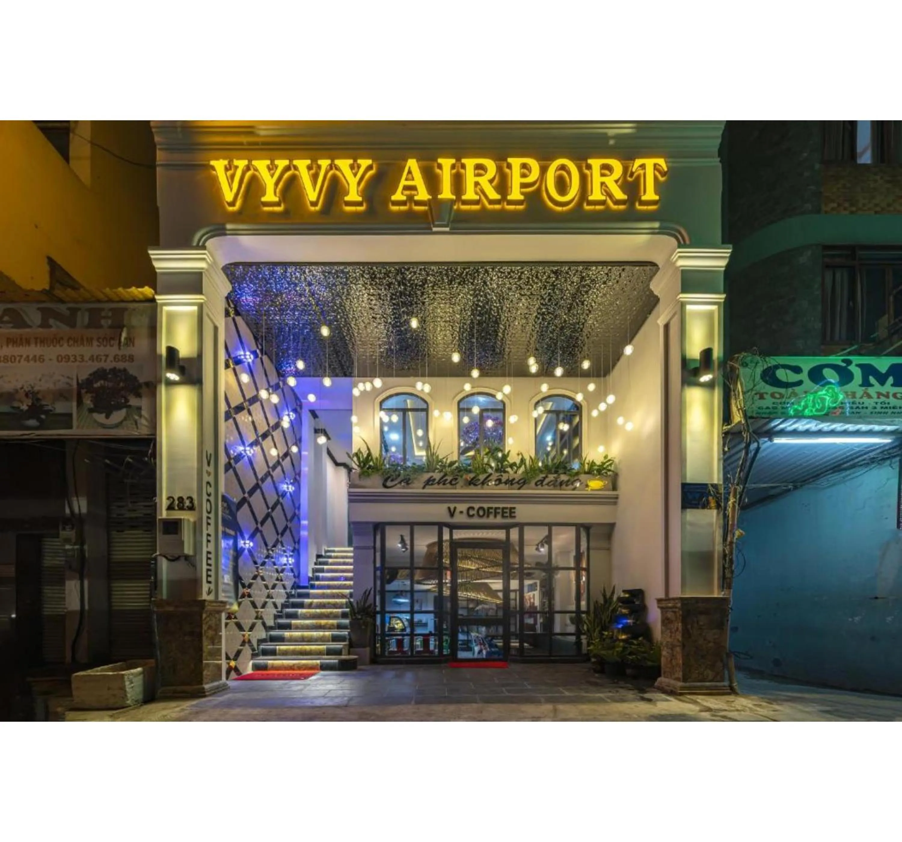 Facade/entrance in Dancentre Airport Stays - Vyvy Hotel