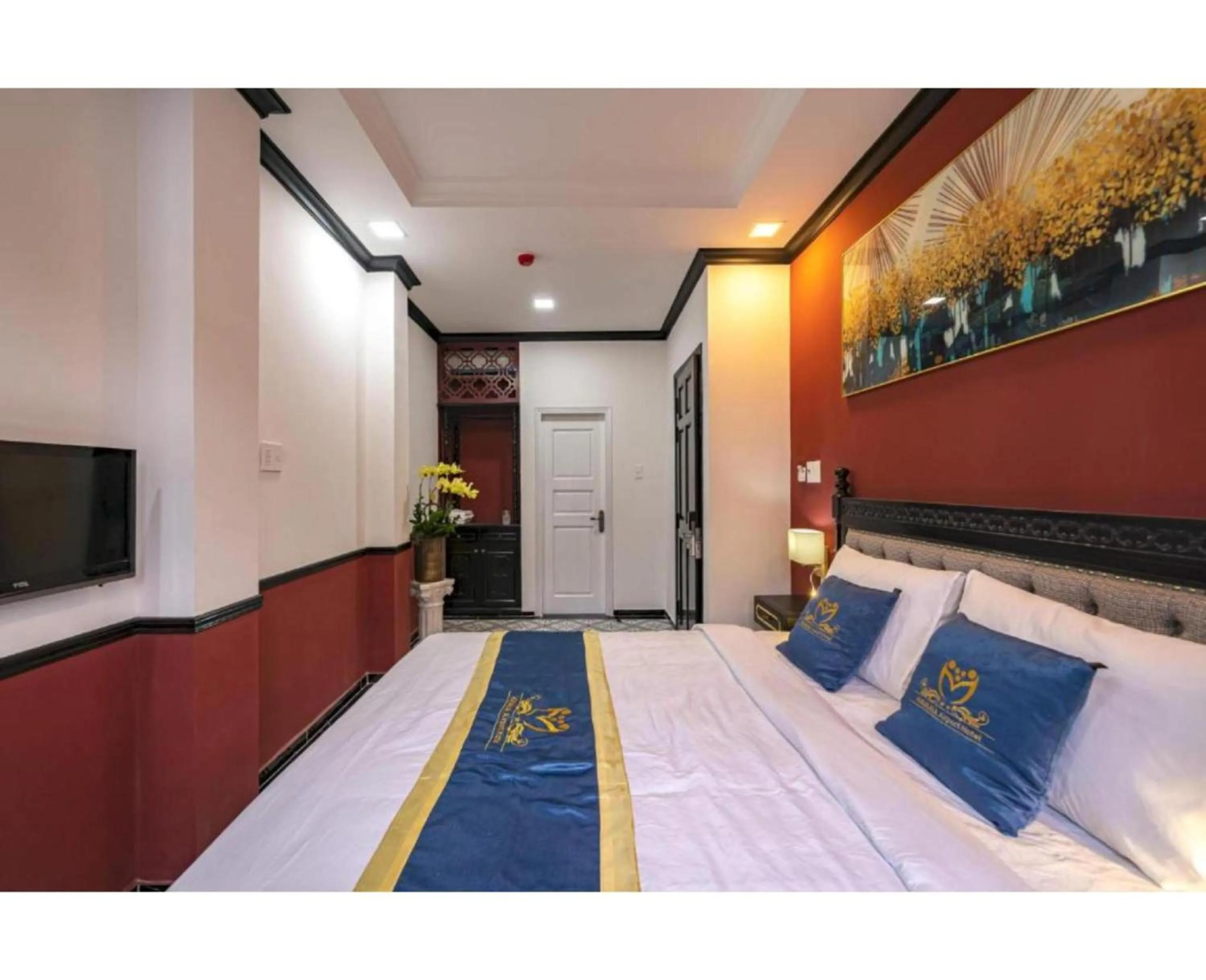 Bedroom, Bed in Dancentre Airport Stays - Vyvy Hotel