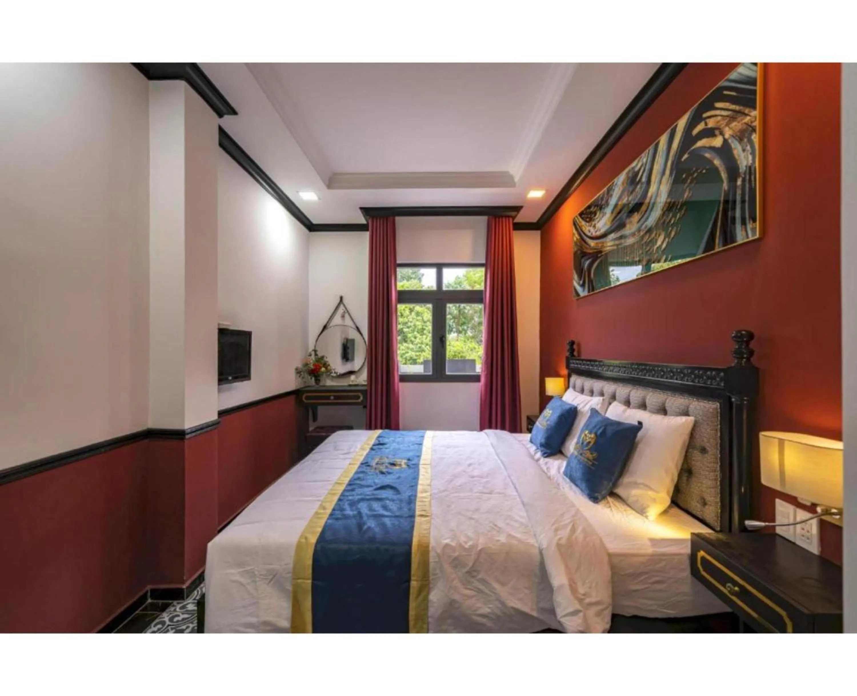 Bedroom, Bed in Dancentre Airport Stays - Vyvy Hotel