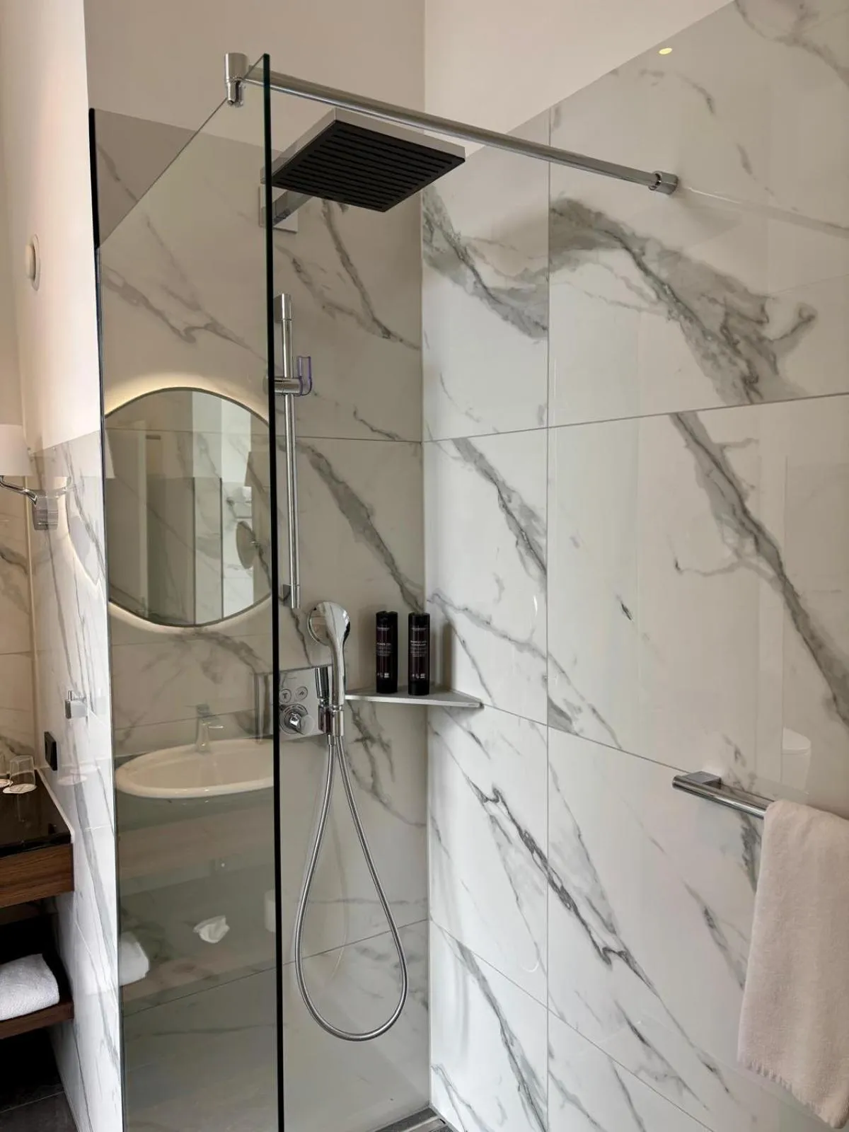 Shower in Hotel Fürstenhof