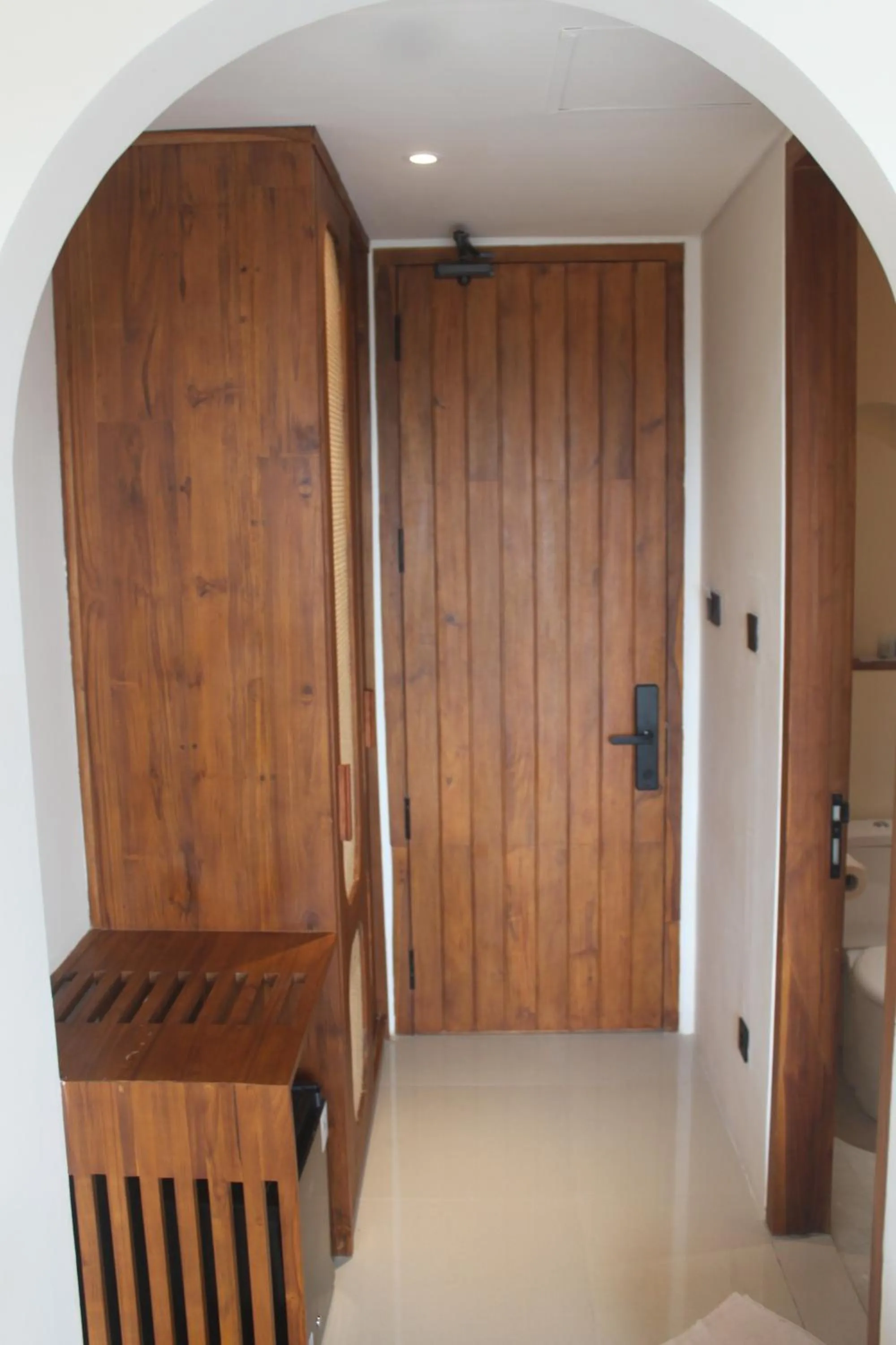 wardrobe in Oh!Julia Hotel Komodo