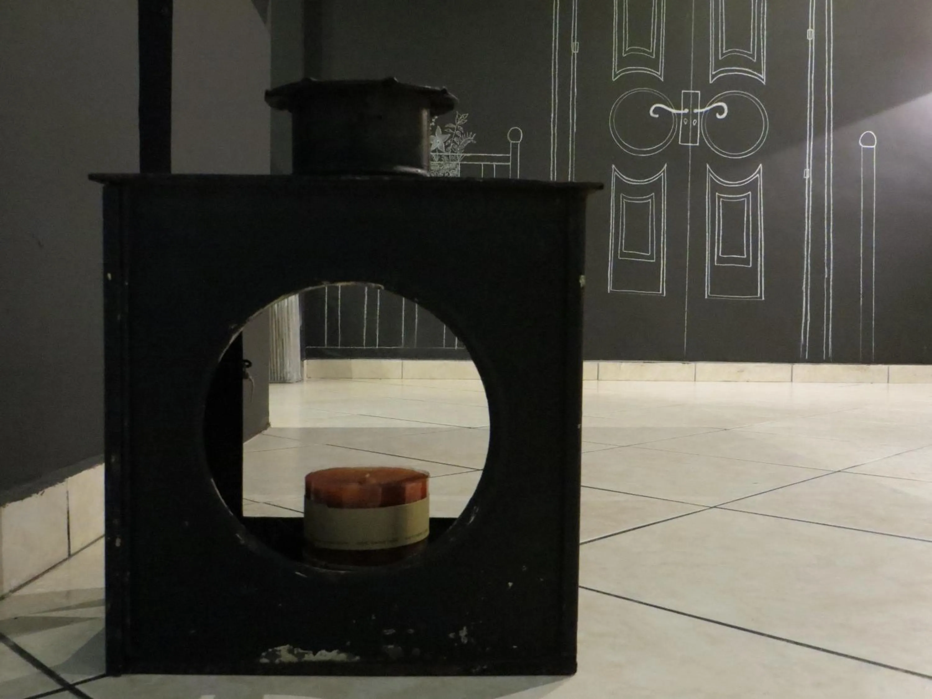 Communal lounge/ TV room in Leonidaion Guesthouse