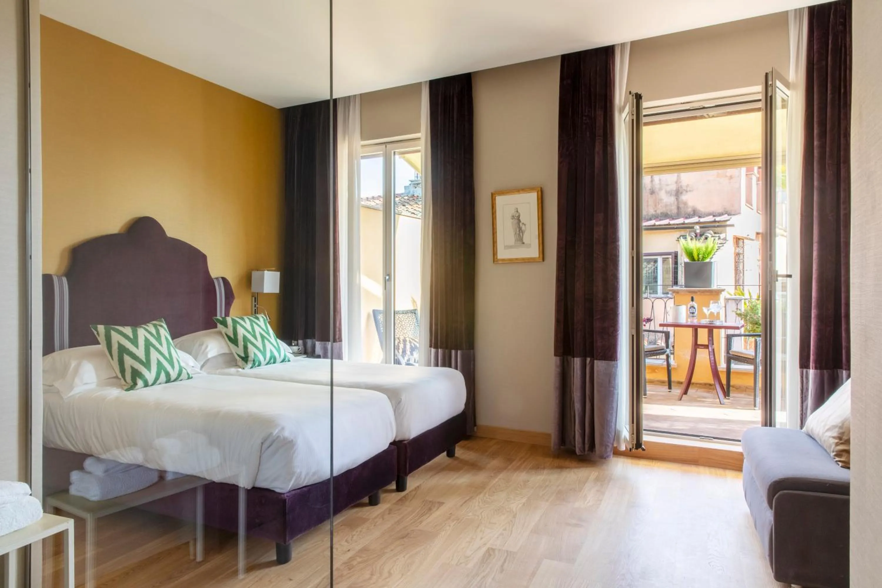 Bed in HOTEL ADRIANO Rooftop