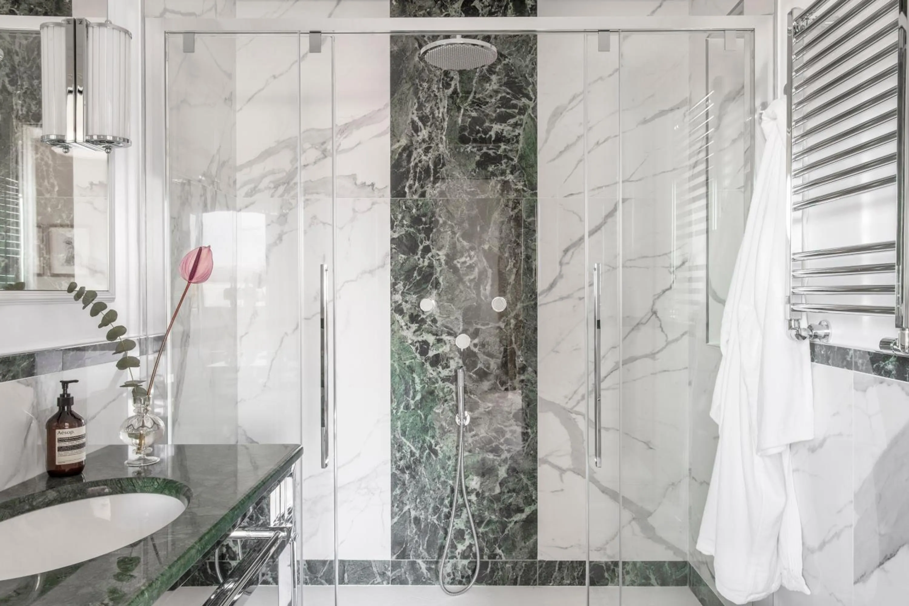 Shower in HOTEL ADRIANO Rooftop