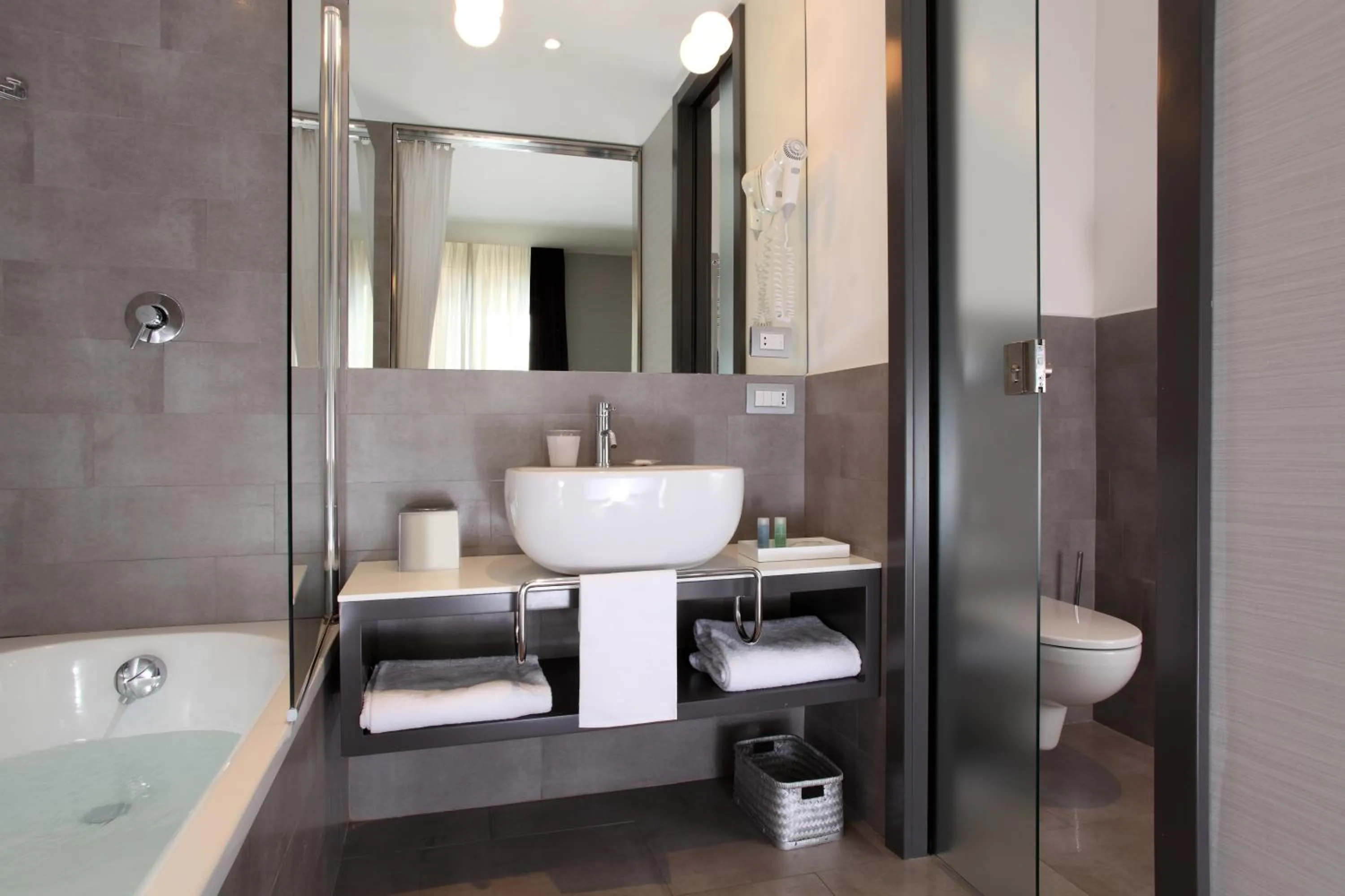 Bathroom in HOTEL ADRIANO Rooftop