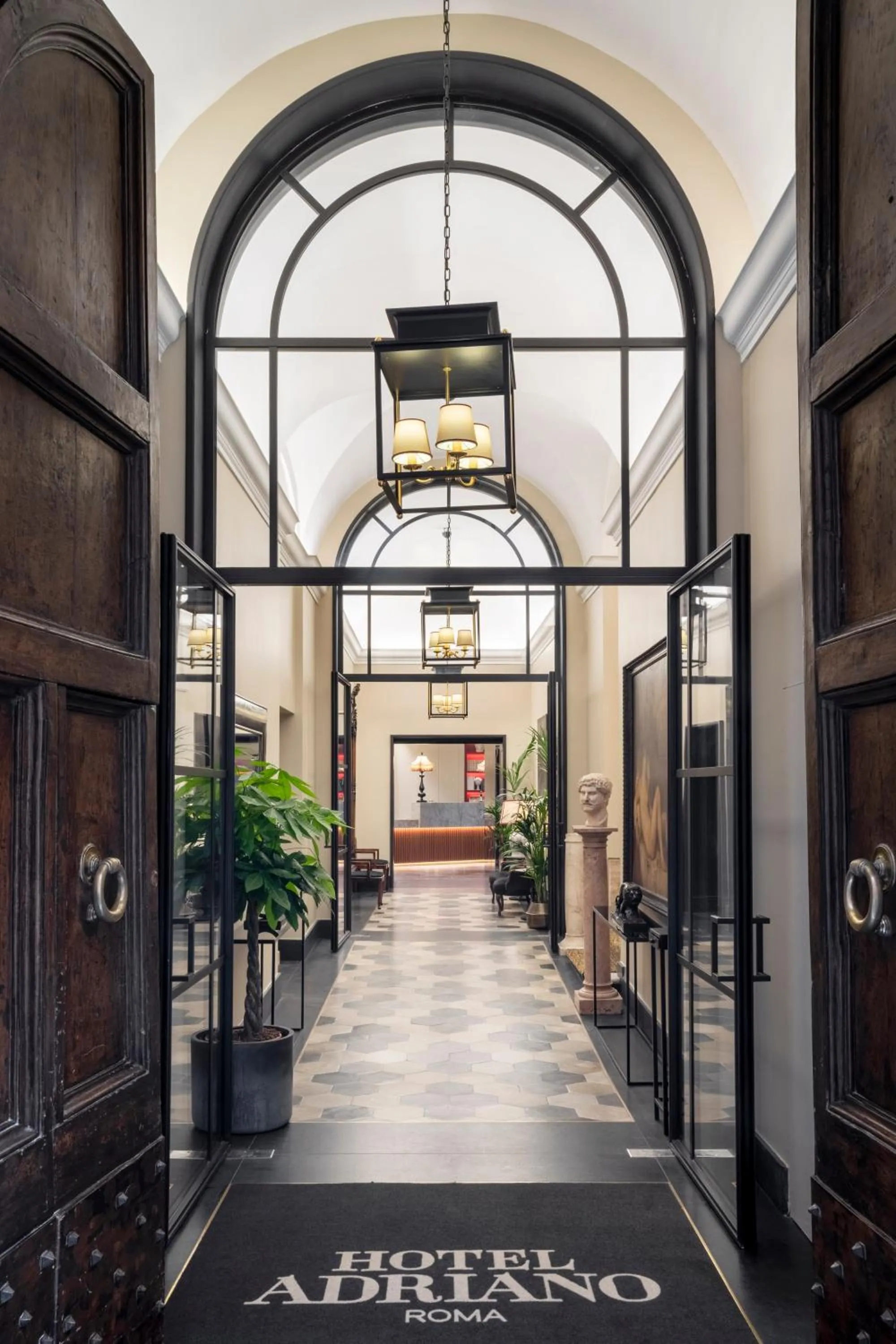 Lobby or reception in HOTEL ADRIANO Rooftop