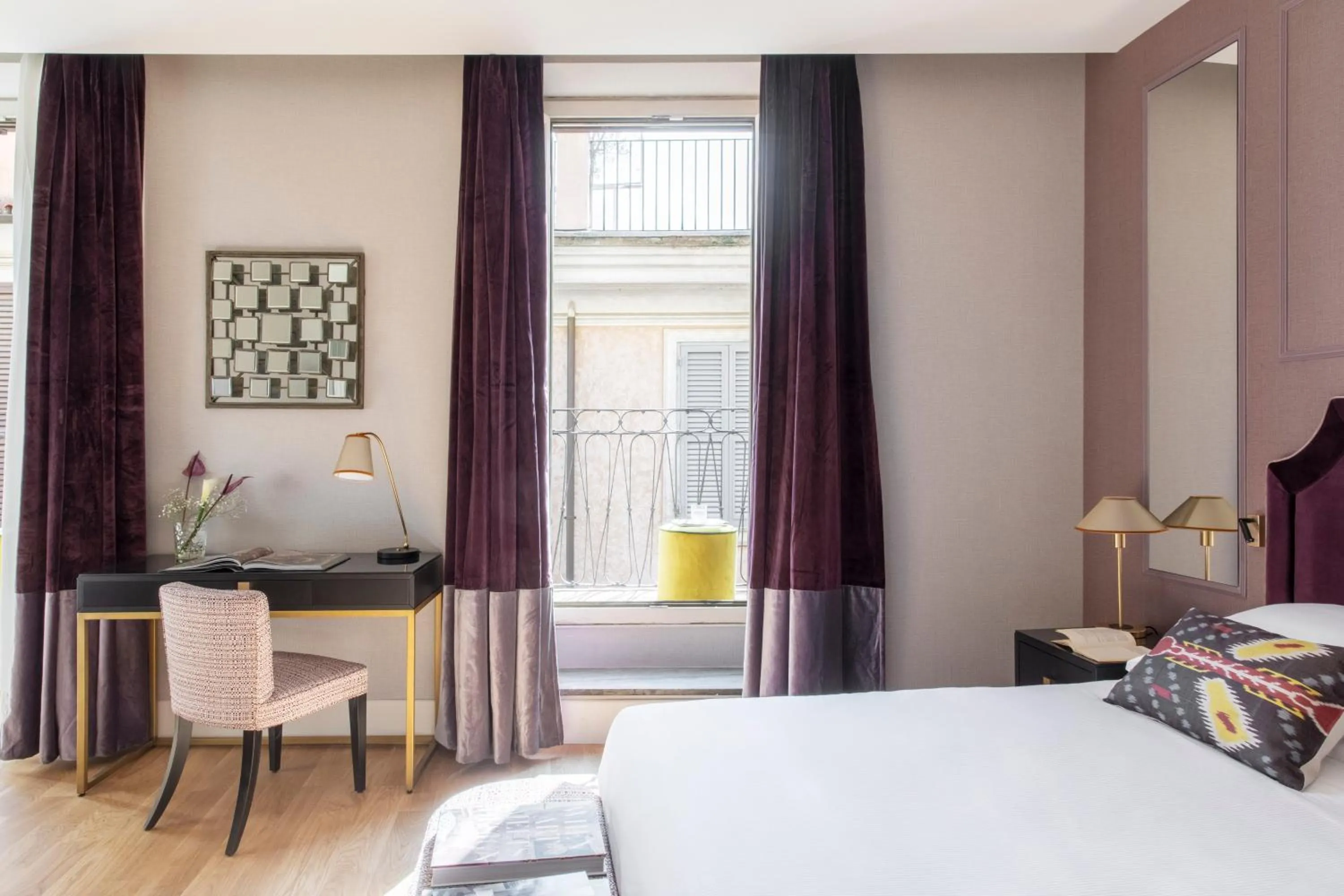 Bed in HOTEL ADRIANO Rooftop