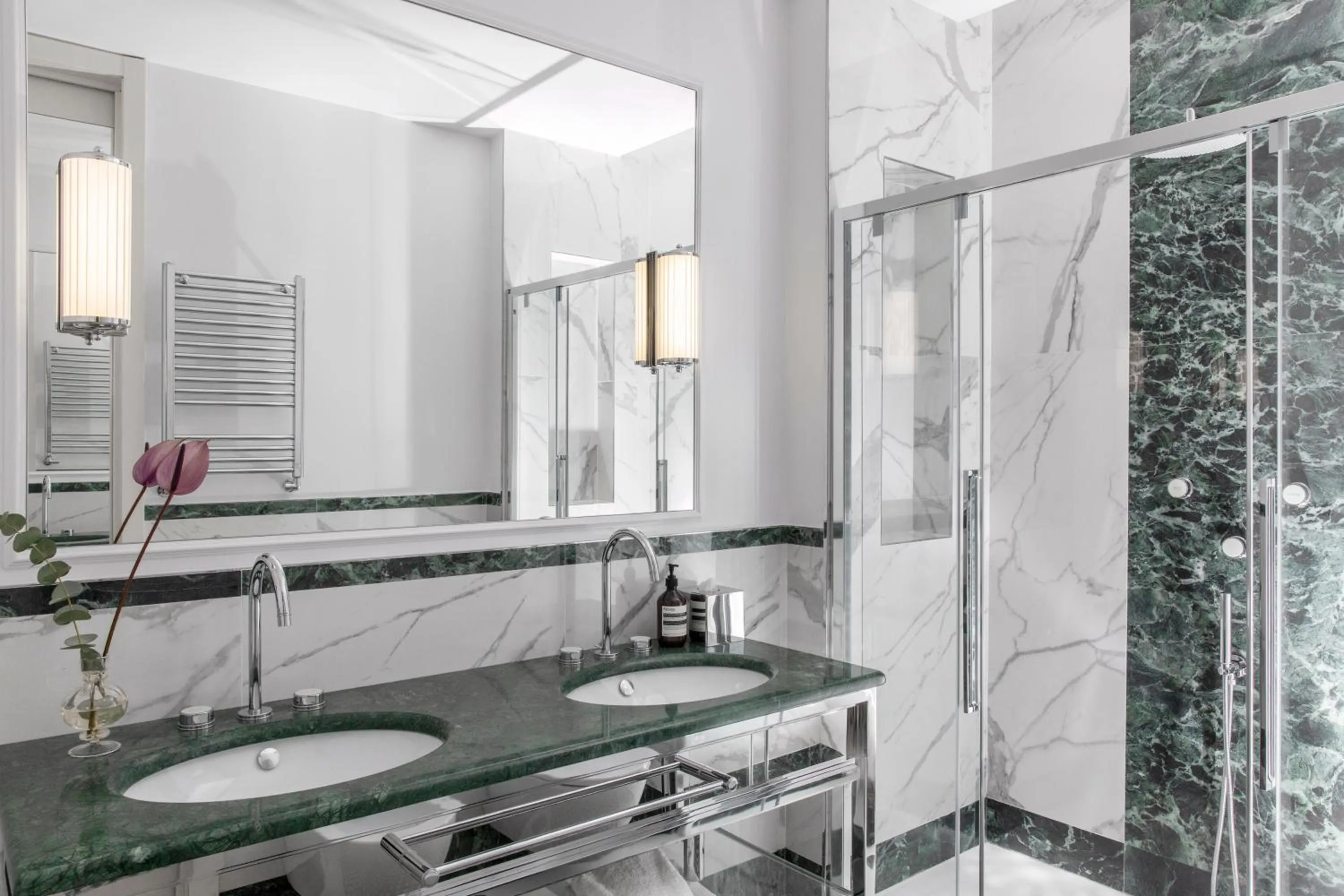 Shower in HOTEL ADRIANO Rooftop