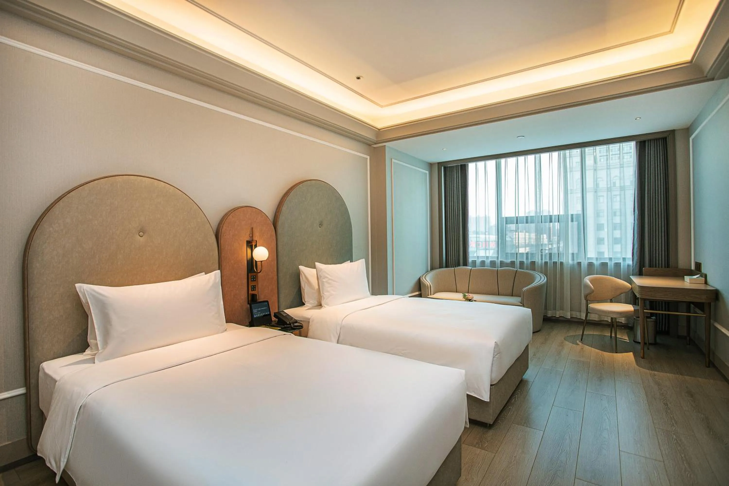On site, Bed in Mercure Changchun Ziyou Road Dahua
