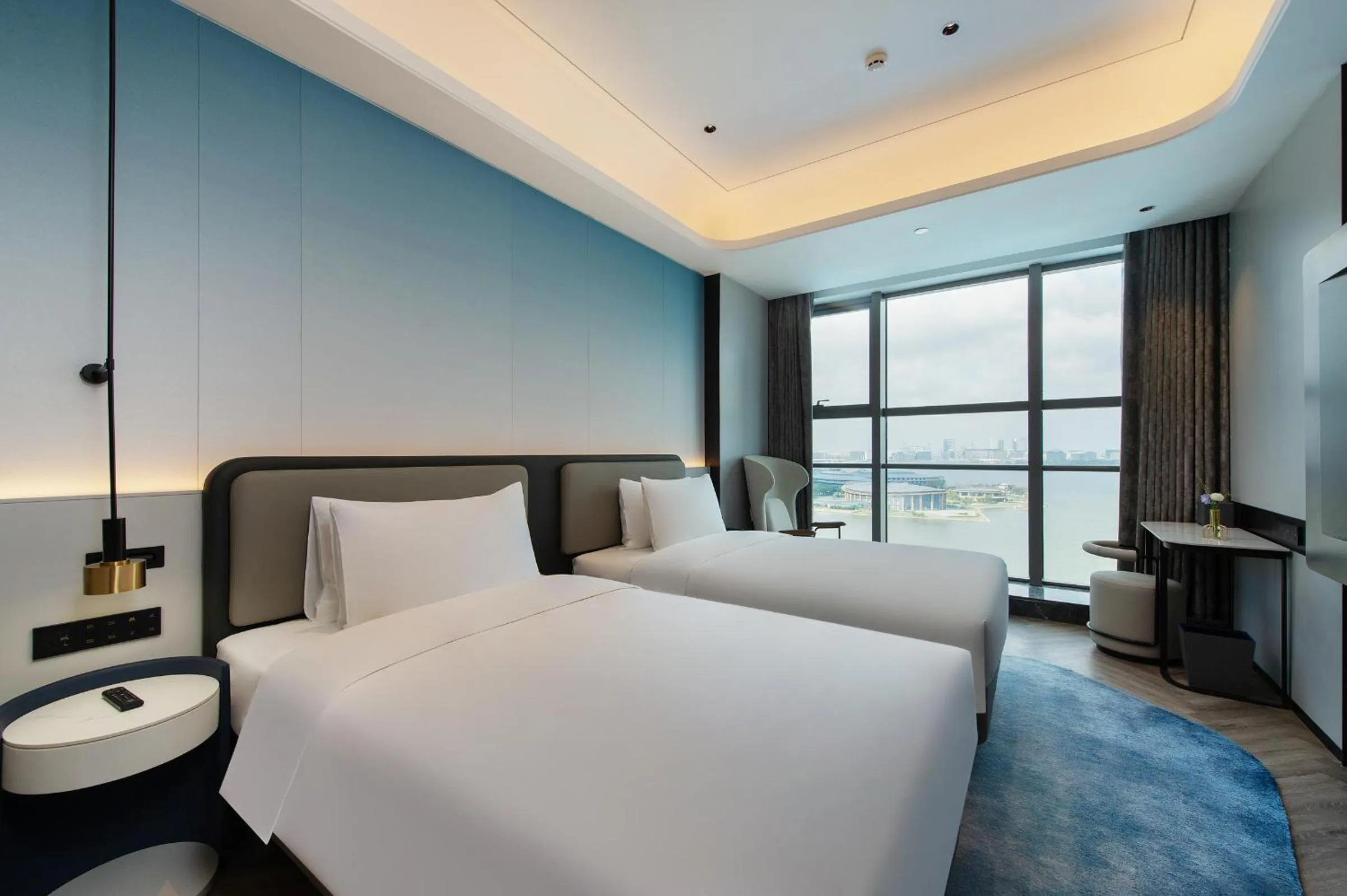 Bedroom, Bed in Novotel Shanghai Lingang